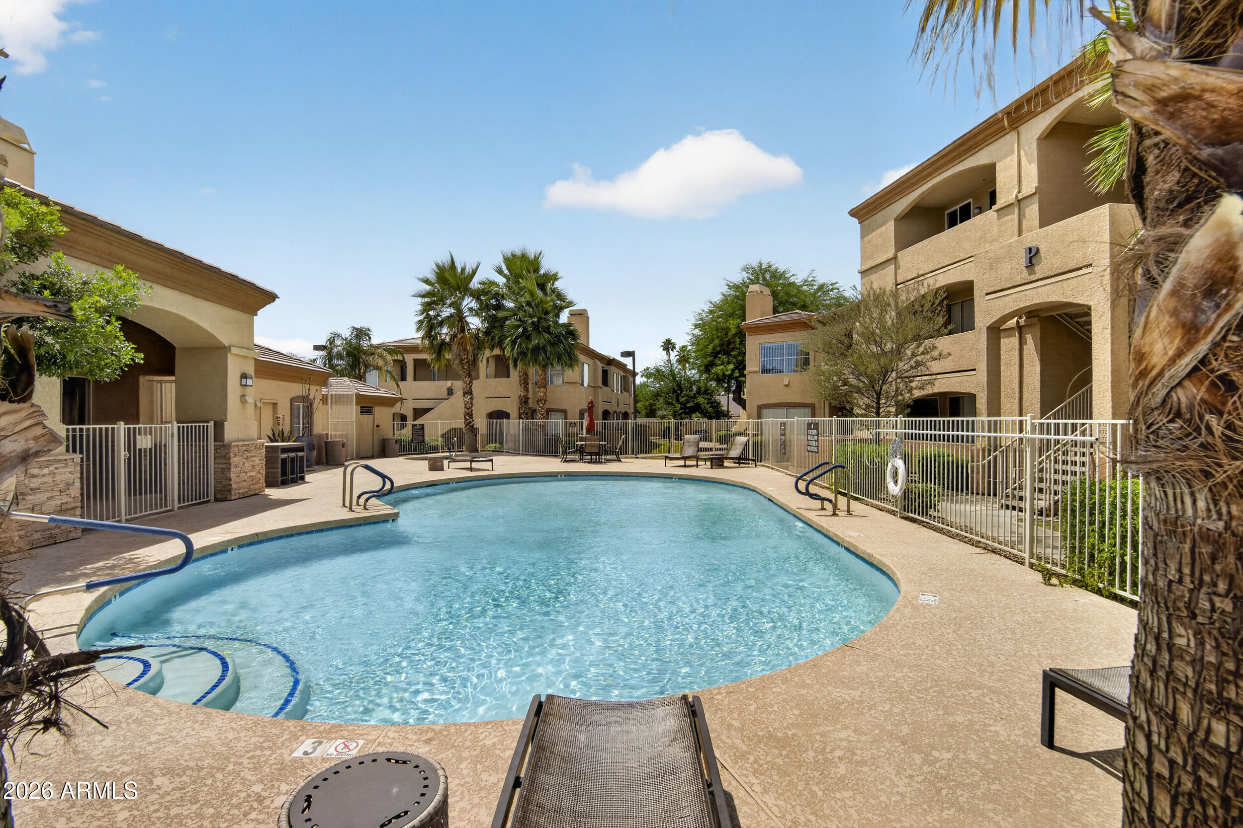 Broadway Rd, Tempe, AZ 85282