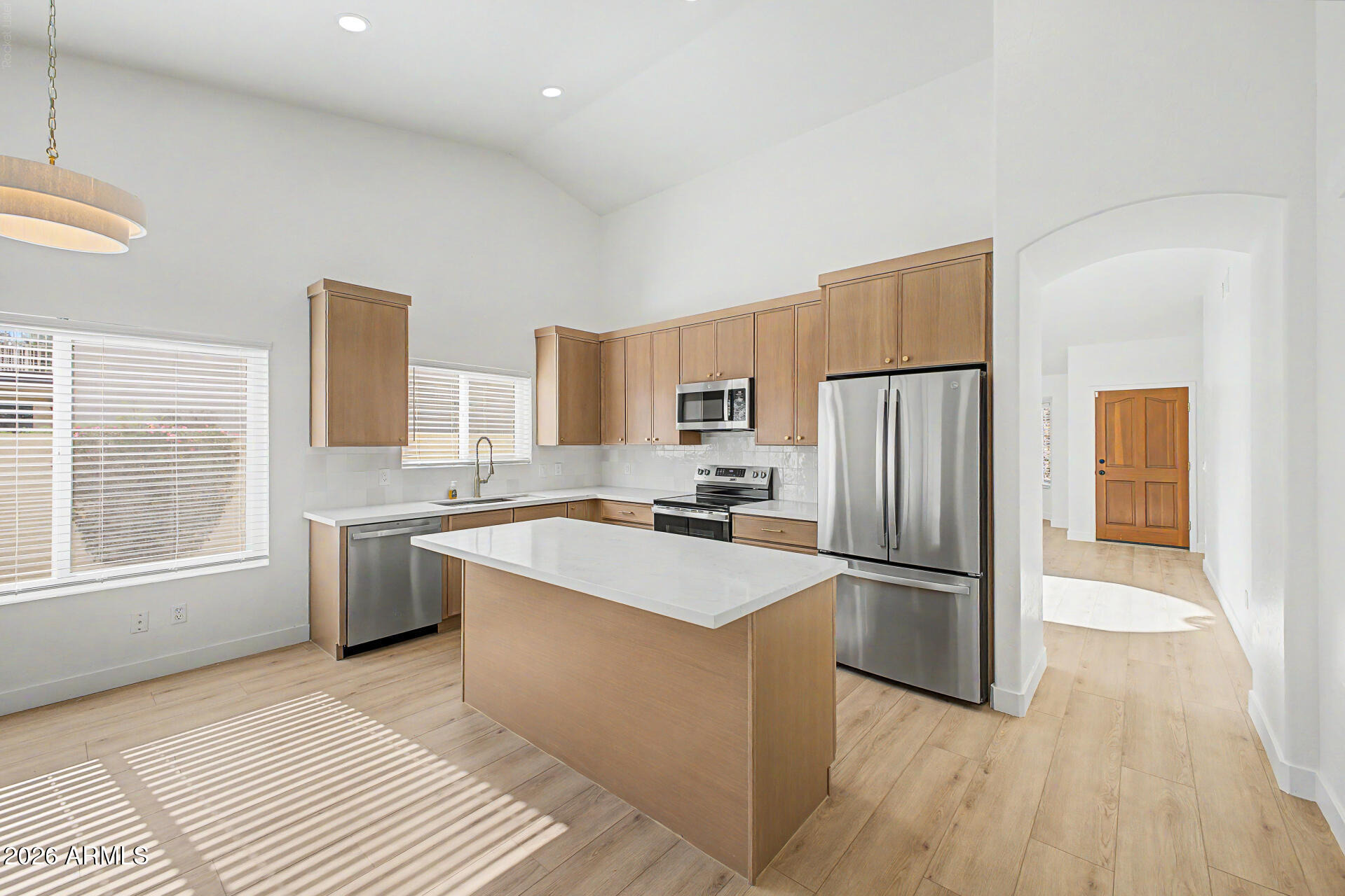 Vaughn Dr, Phoenix, AZ 85044