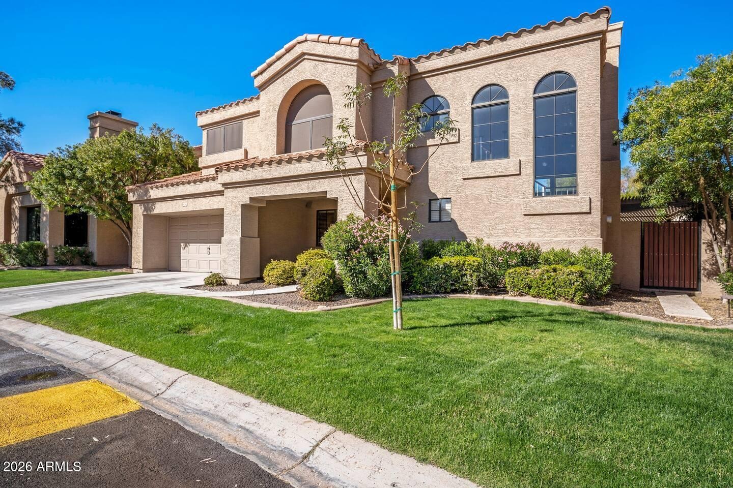 Sarah Ln, Tempe, AZ 85284