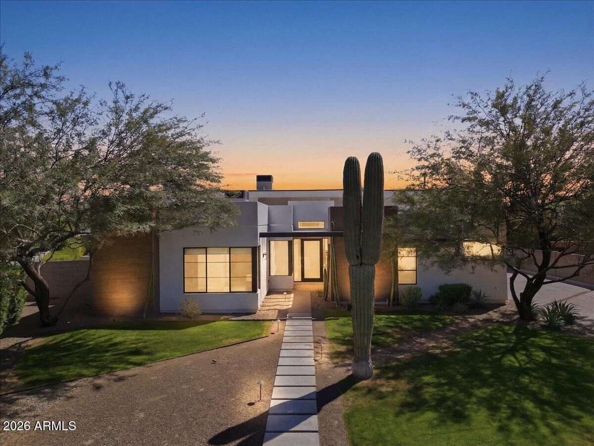 Marion Way, Phoenix, AZ 85018