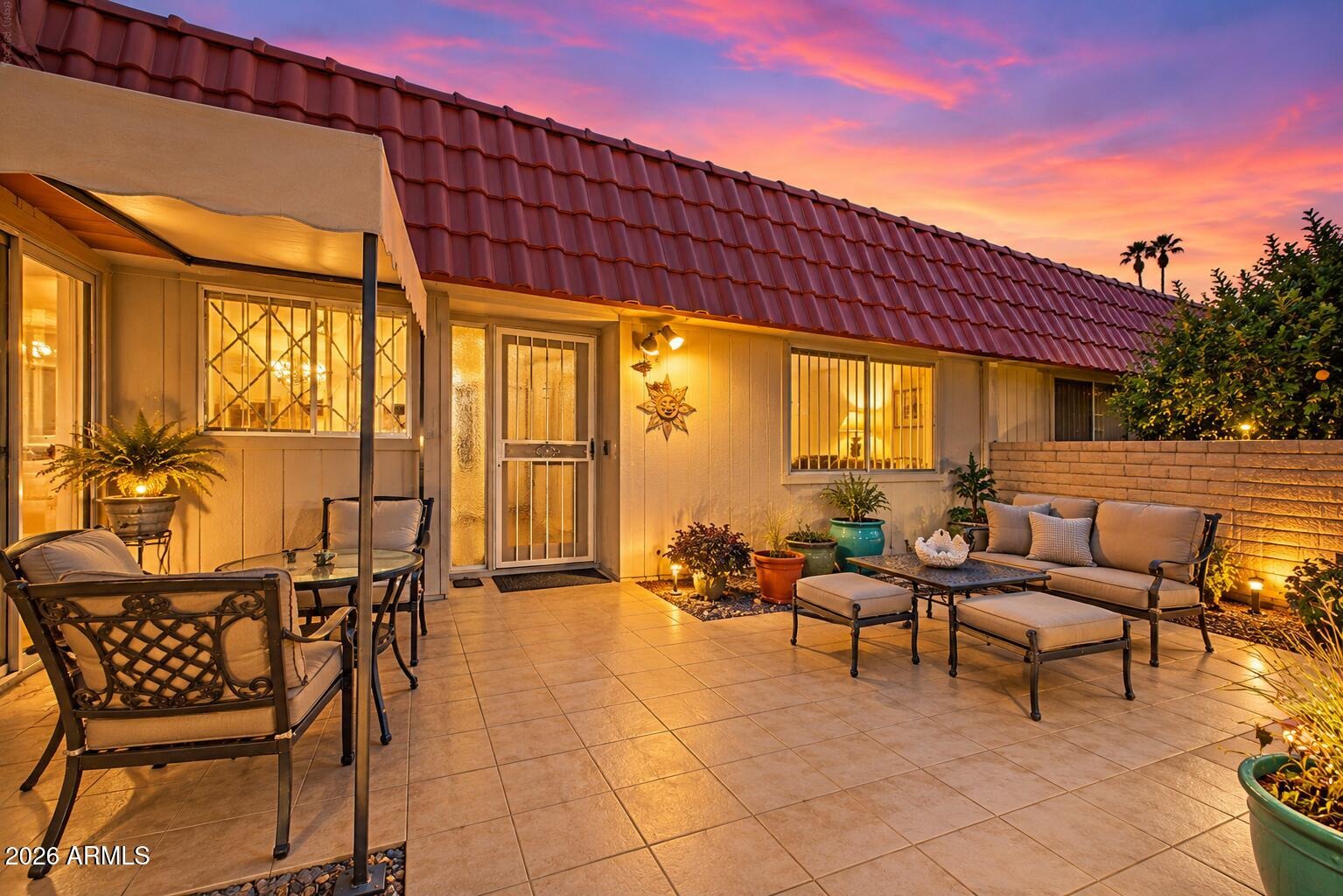Oak Ridge Dr, Sun City, AZ 85351
