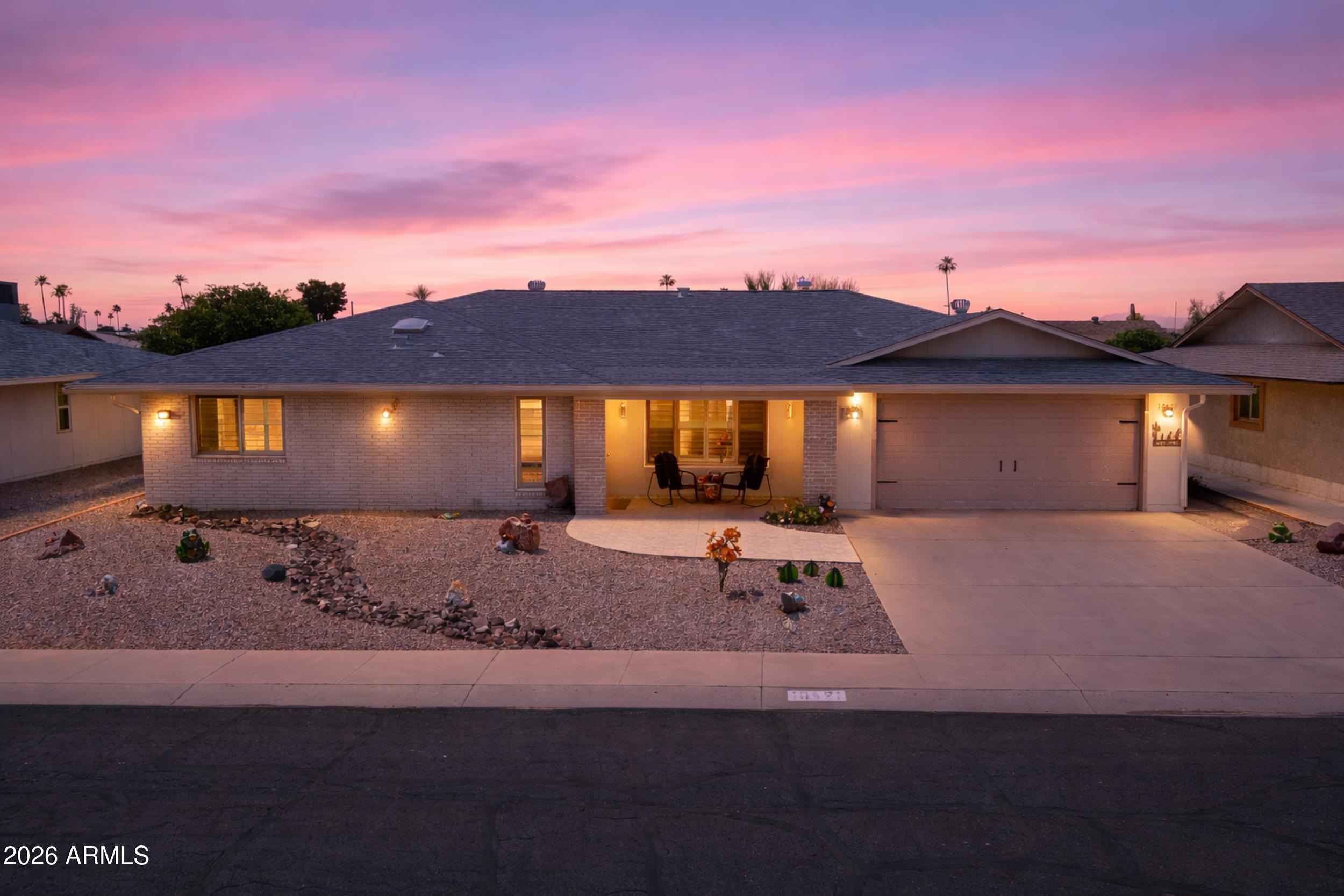 Concho Cir, Sun City, AZ 85373