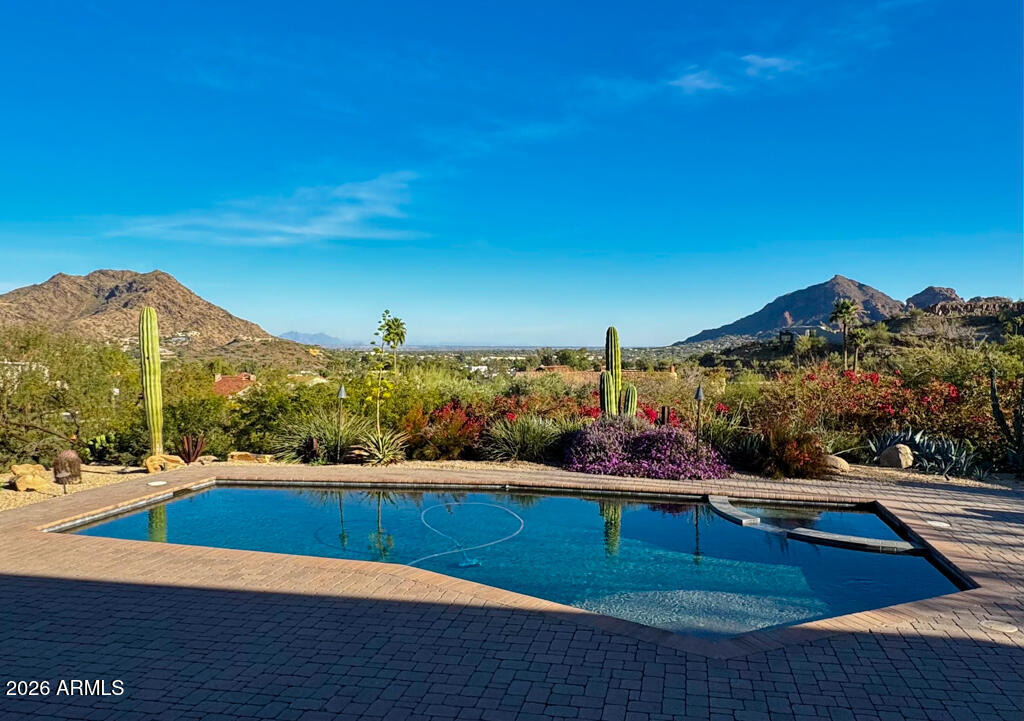 Brookview Way, Paradise Valley, AZ 85253
