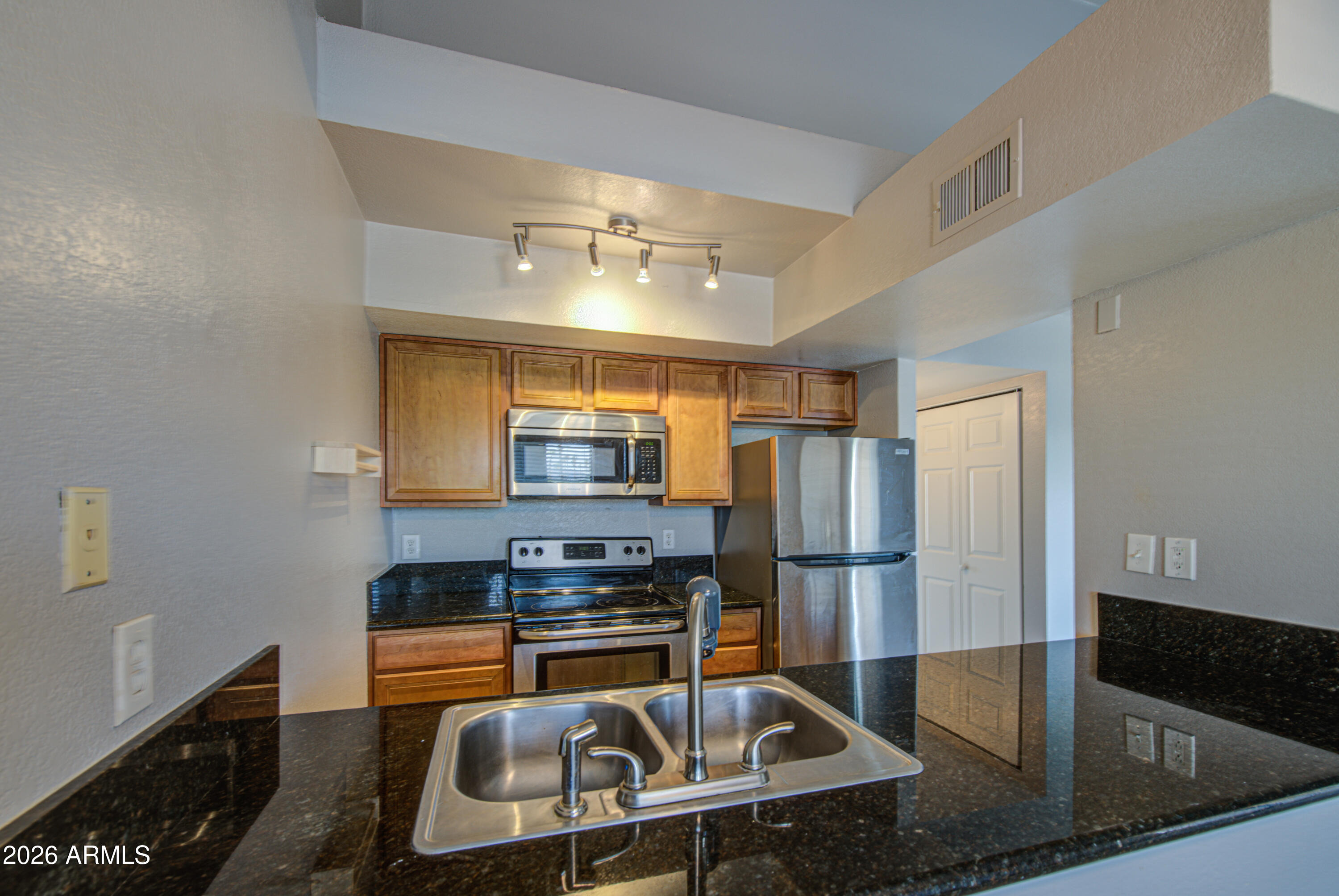 48th St, Phoenix, AZ 85008