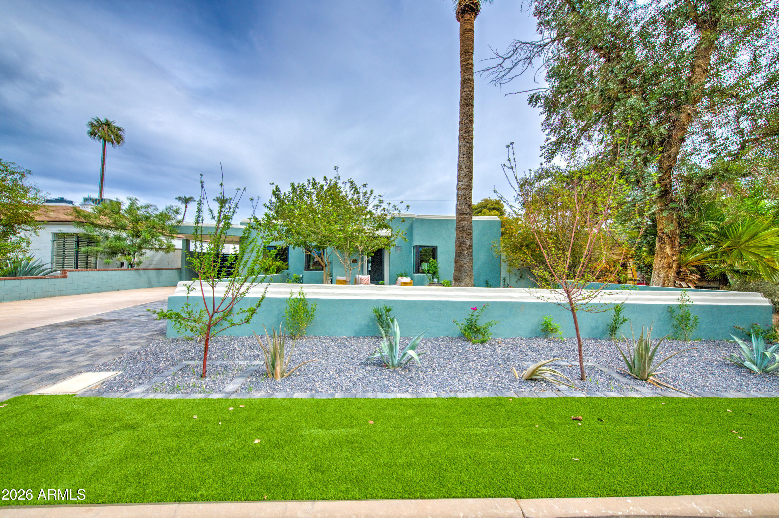 12th Ave, Phoenix, AZ 85007