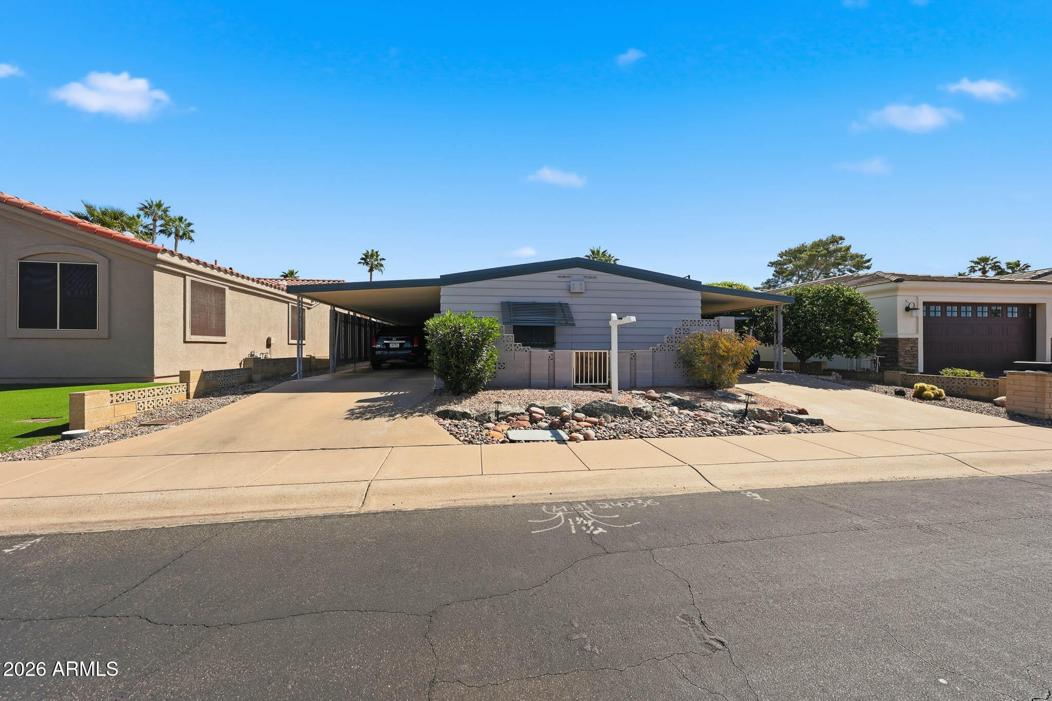 Snead Dr, Mesa, AZ 85215
