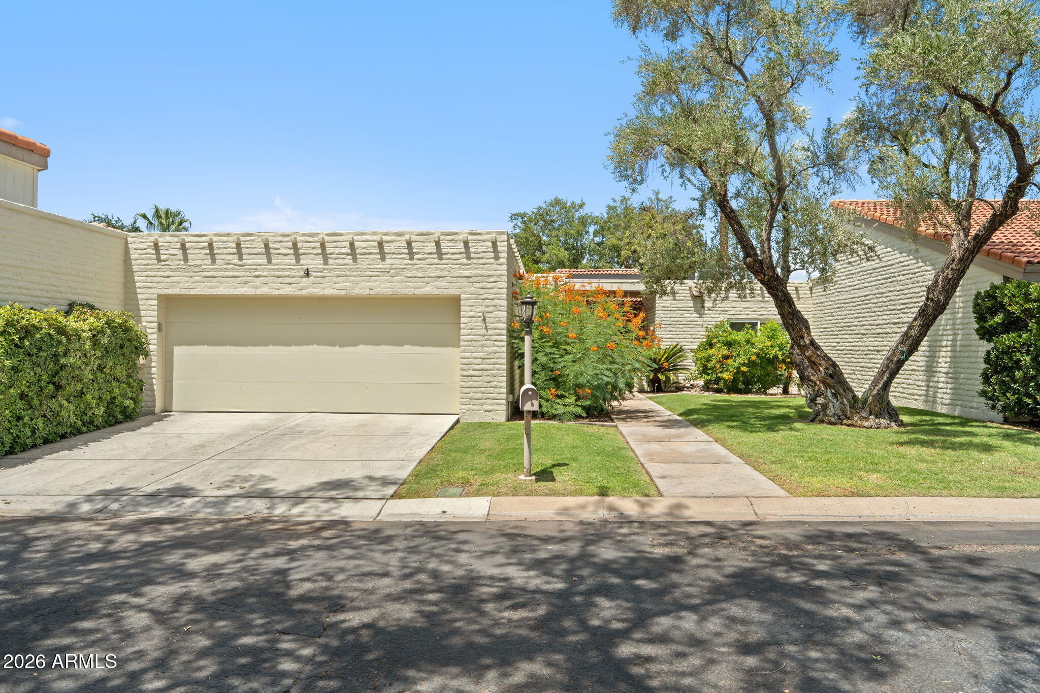 San Miguel Ave, Phoenix, AZ 85012