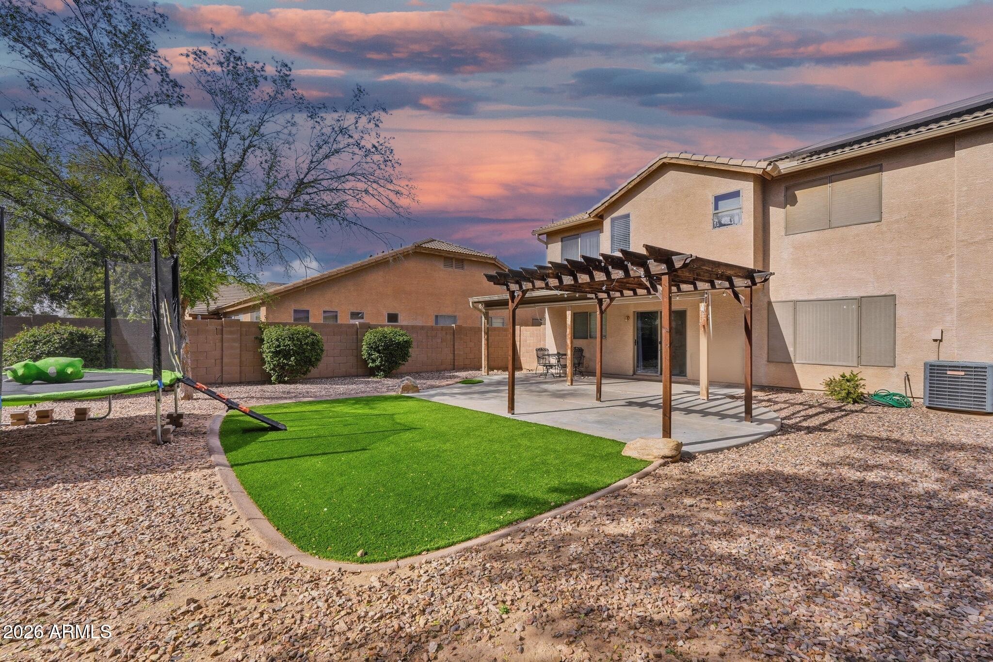 Rovey Ave, Litchfield Park, AZ 85340