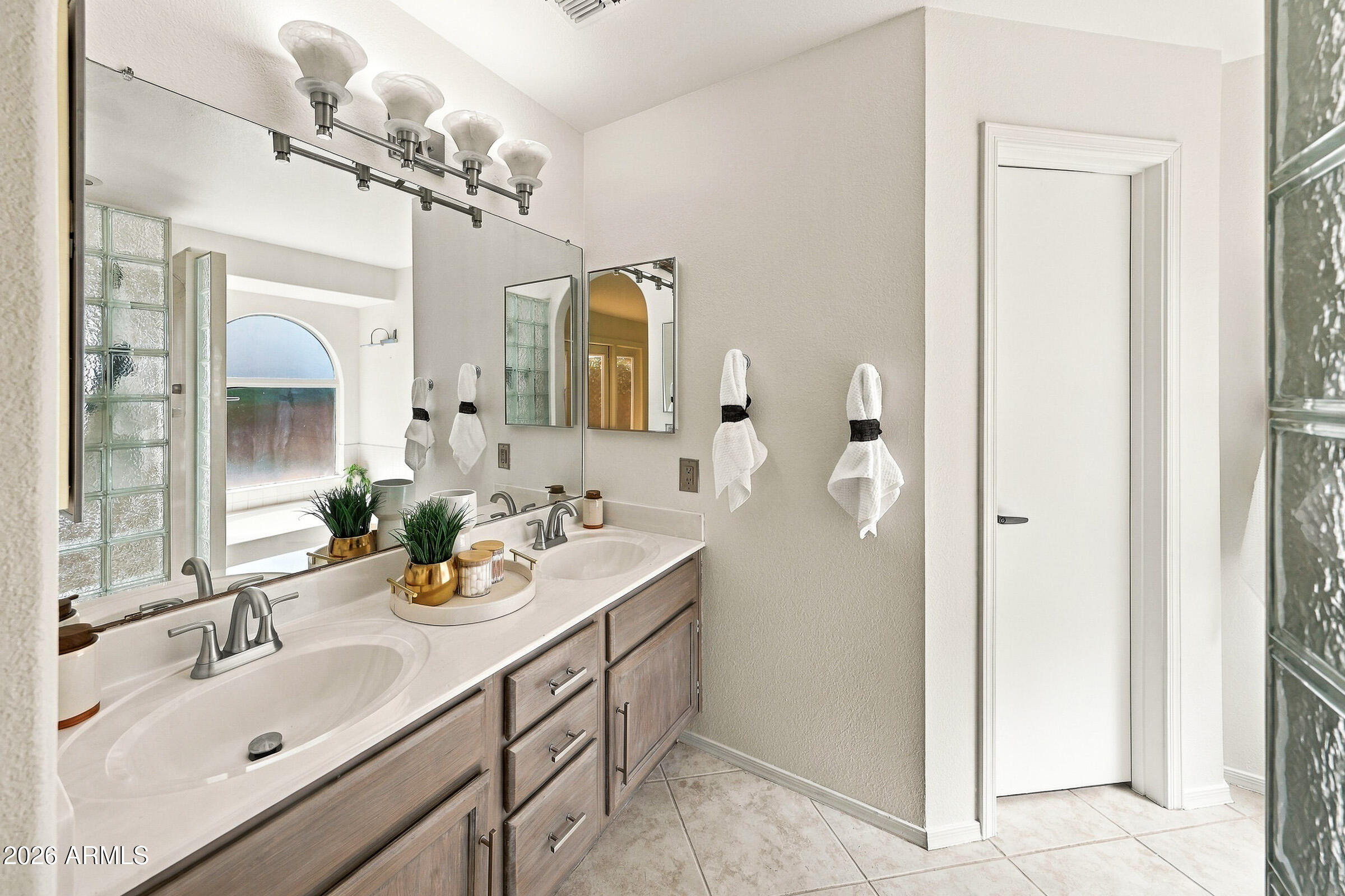 Longmore St, Chandler, AZ 85224 #1