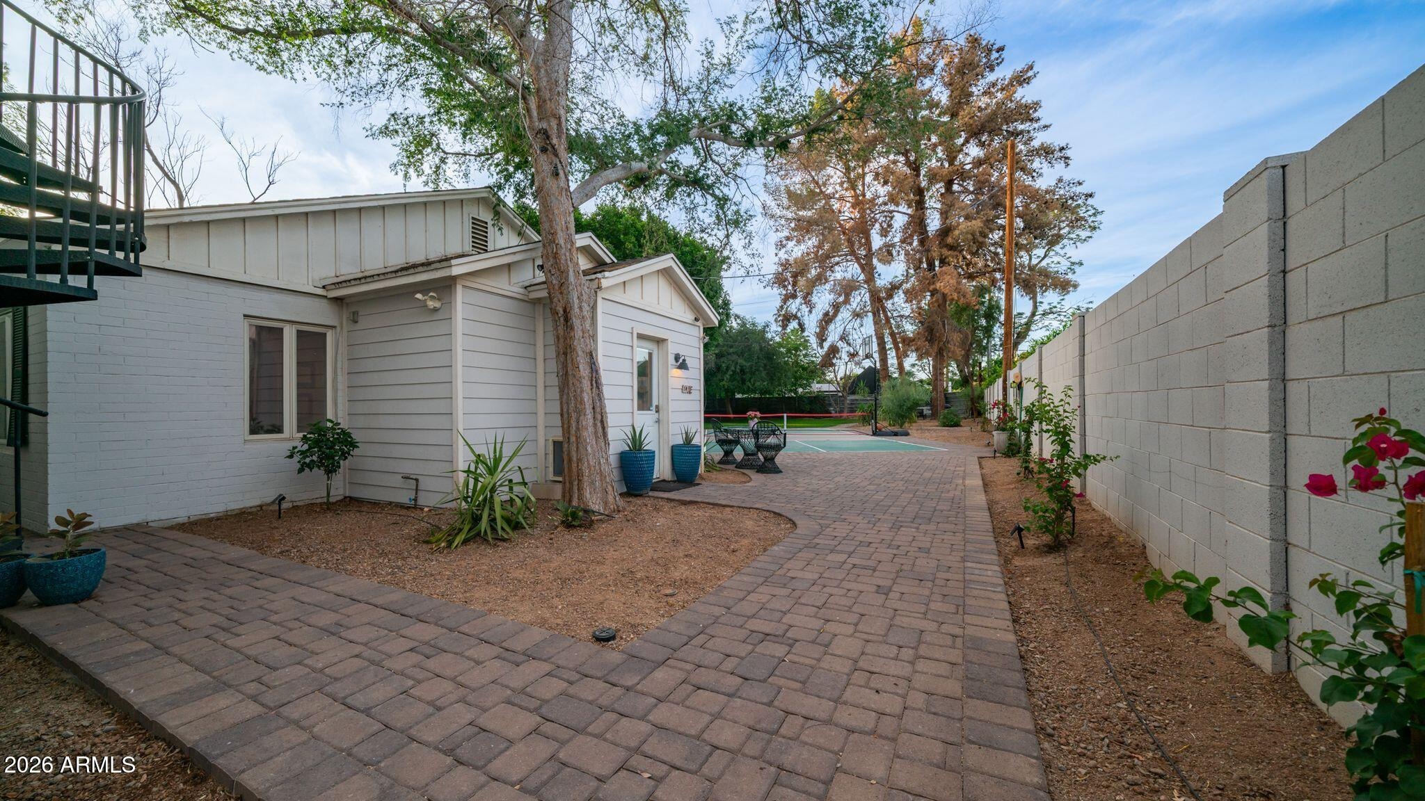 Weldon Ave, Phoenix, AZ 85018 #1