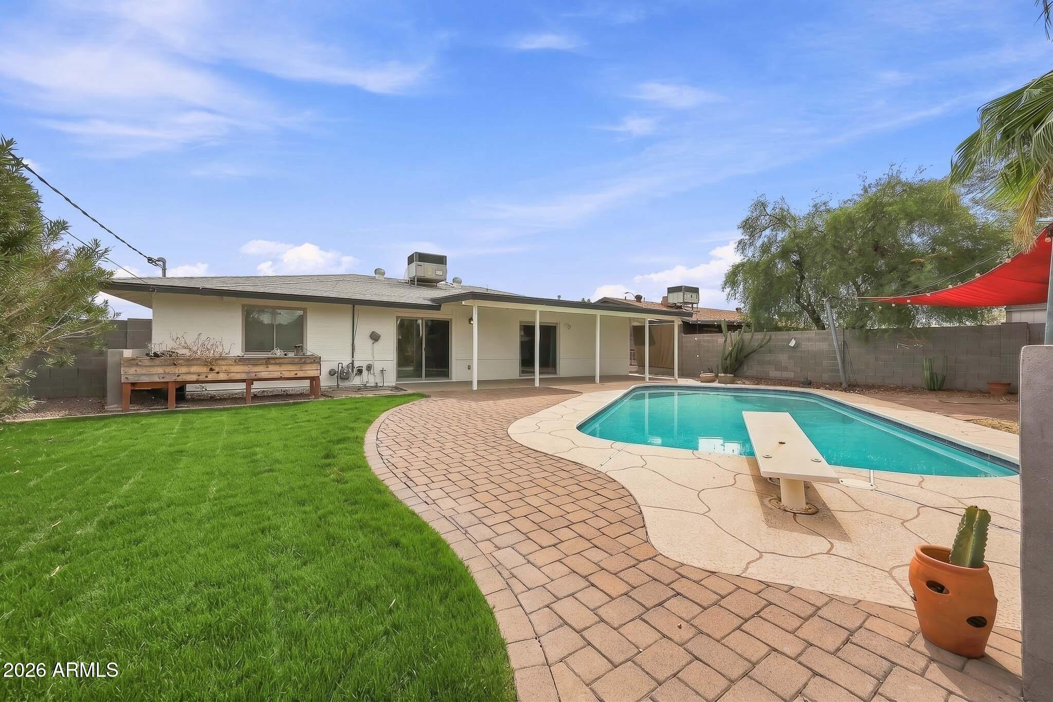 Edgemont Ave, Scottsdale, AZ 85257