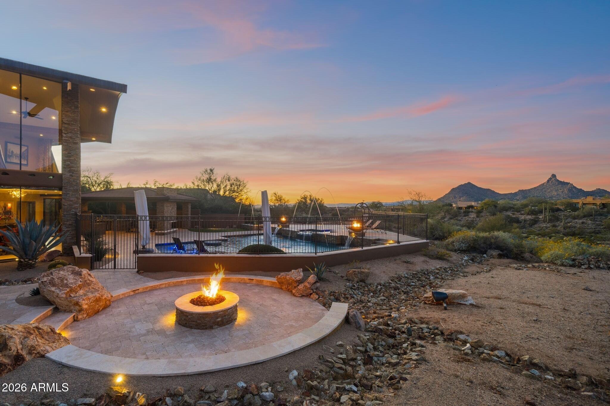 Pinnacle Peak Rd, Scottsdale, AZ 85255
