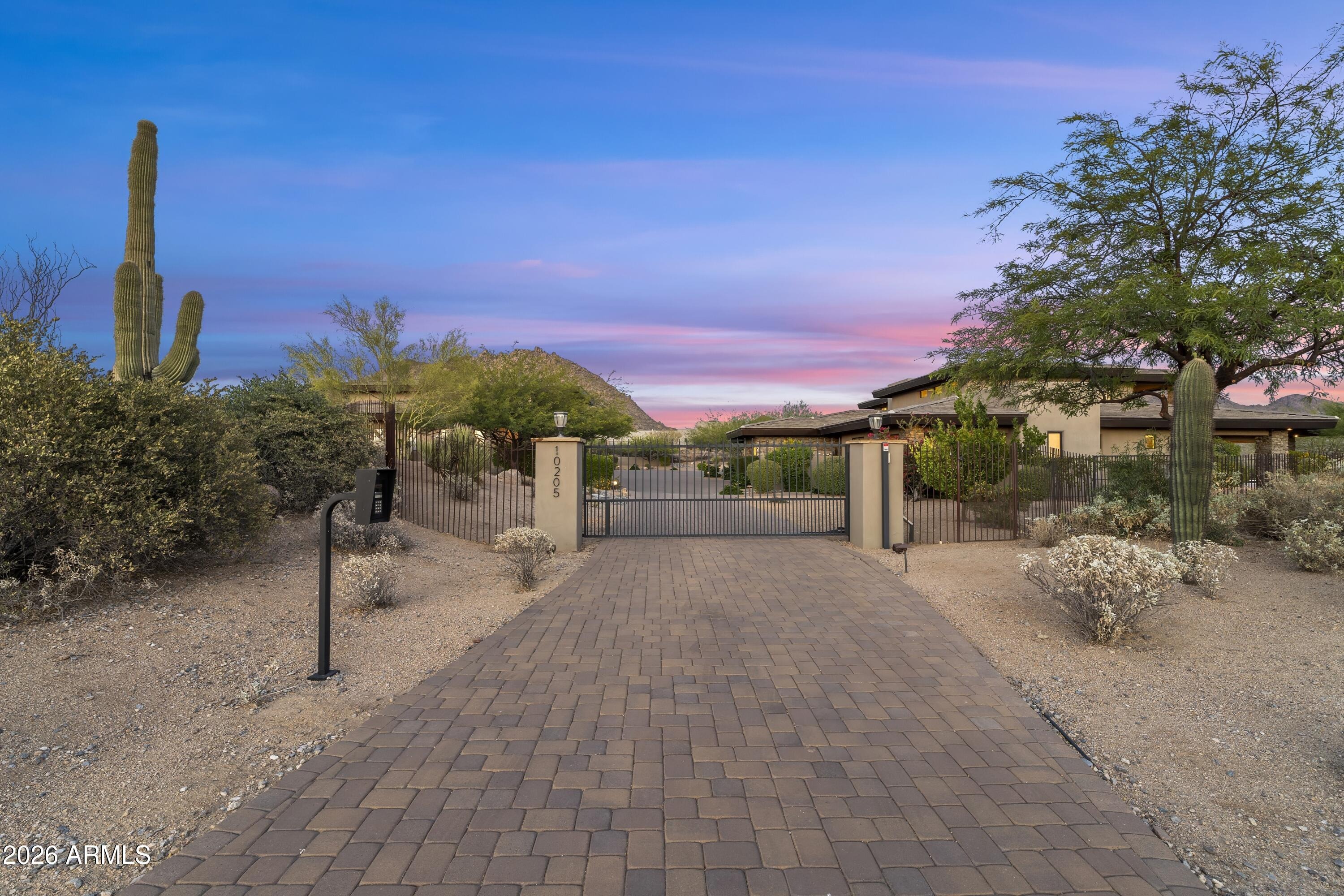 Happy Valley Rd, Scottsdale, AZ 85255