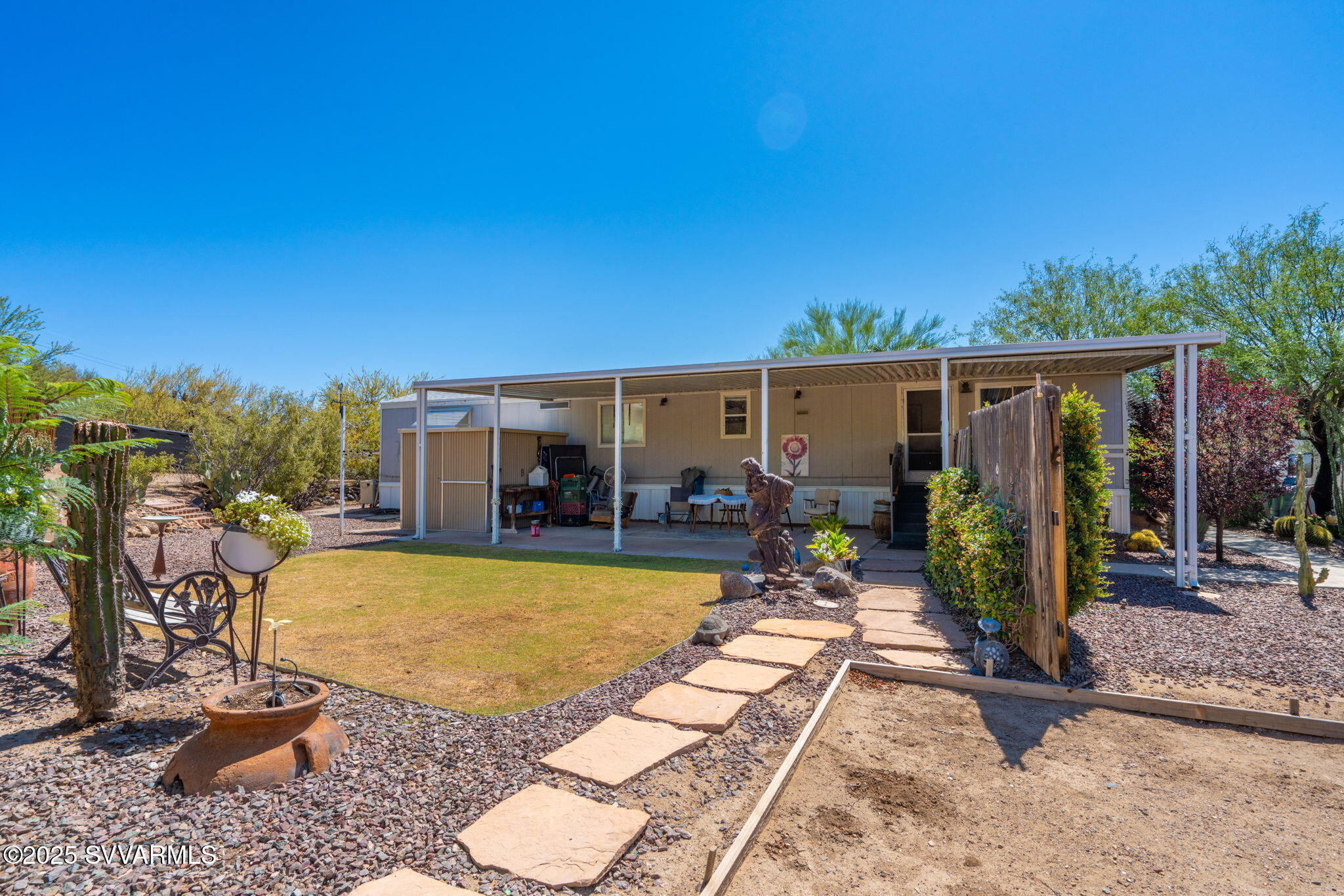 Squaw Valley Pkwy, Black Canyon City, AZ 85324