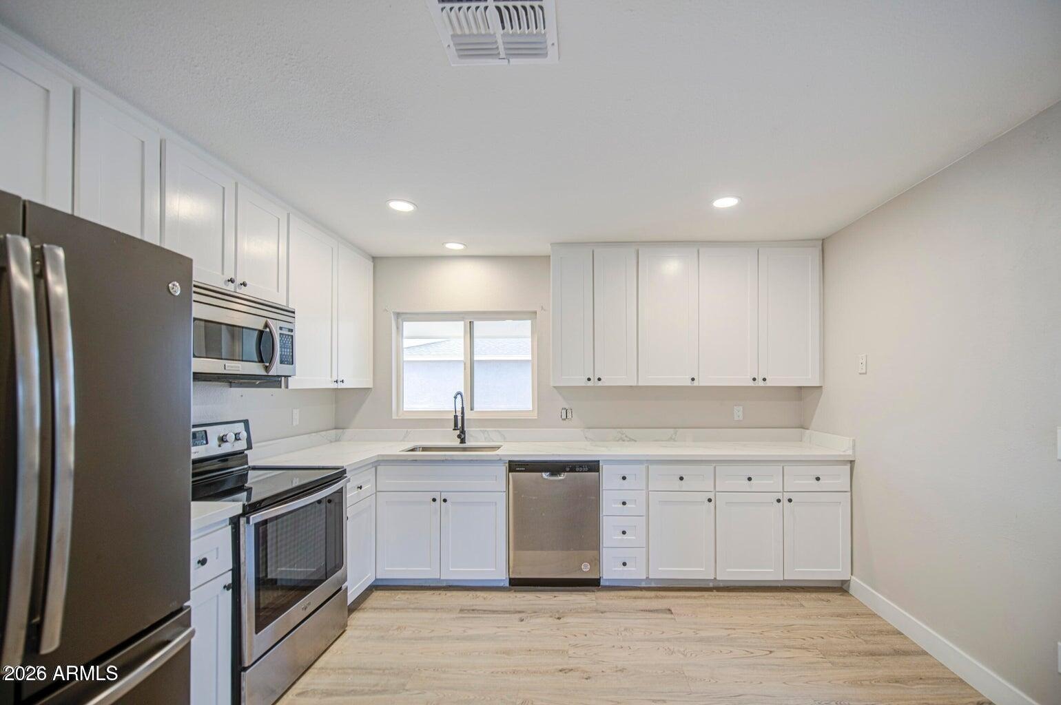 Altadena Ave, Phoenix, AZ 85029 #1