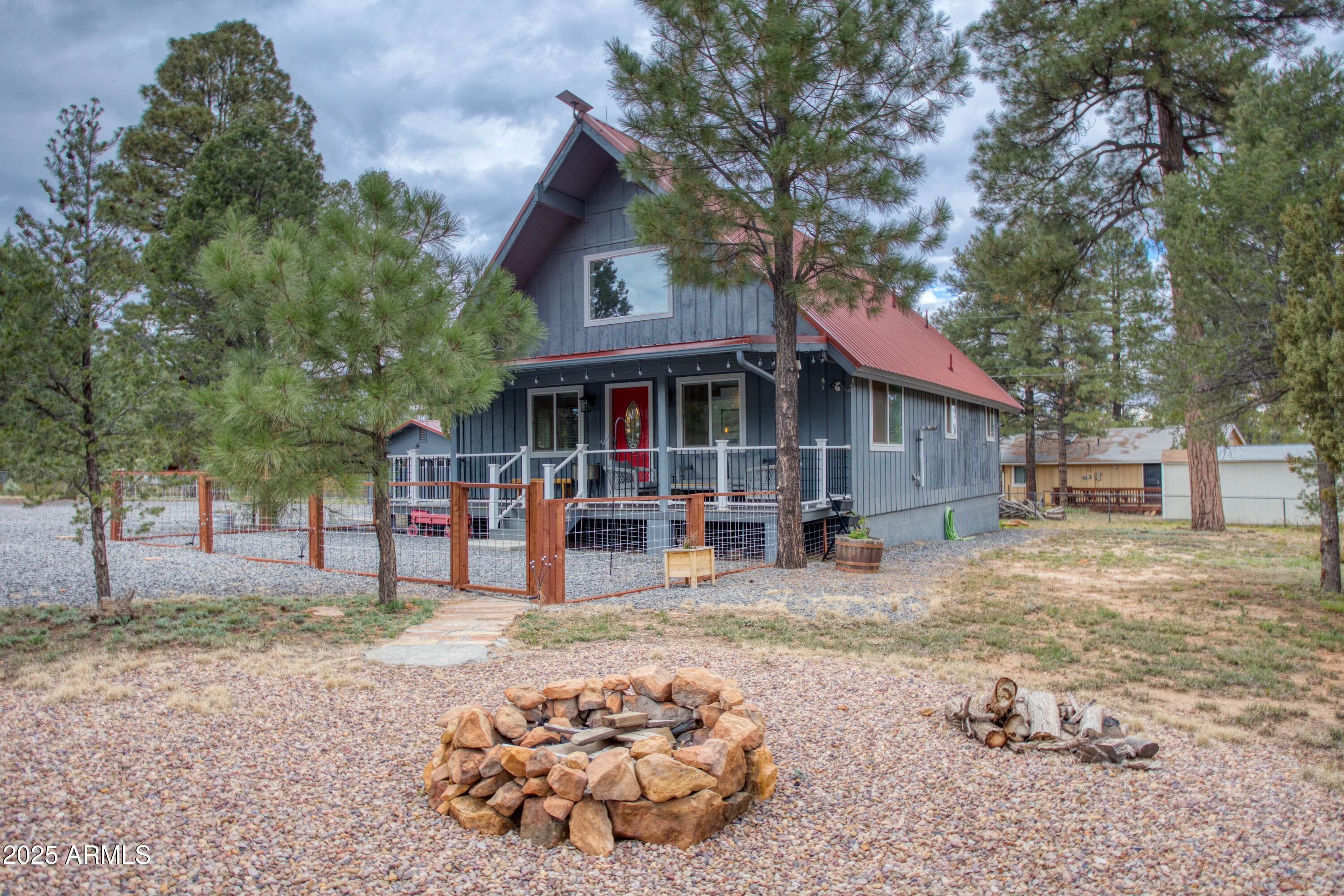Little Doe Trl, Overgaard, AZ 85933
