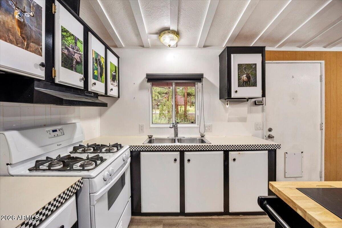 24th Dr, Show Low, AZ 85901 #1