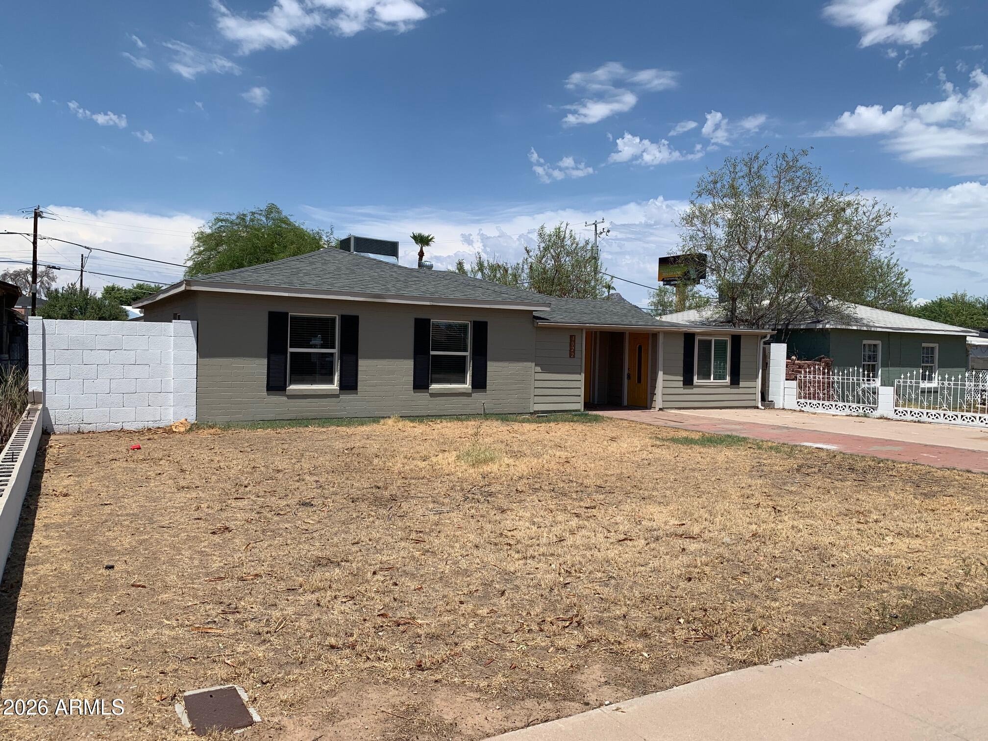 Mariposa St, Phoenix, AZ 85014
