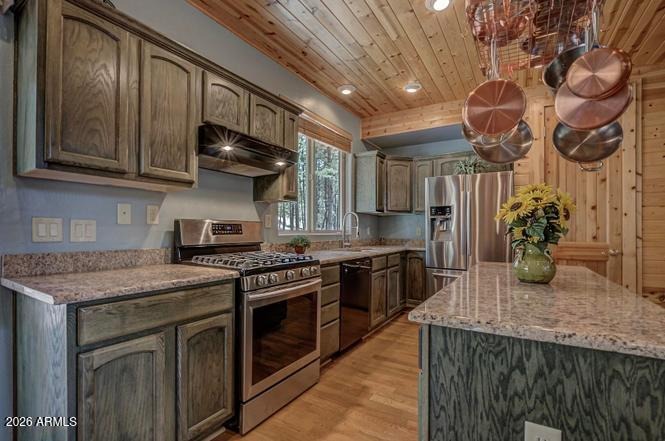 Red Hawk Cir, Happy Jack, AZ 86024 #1