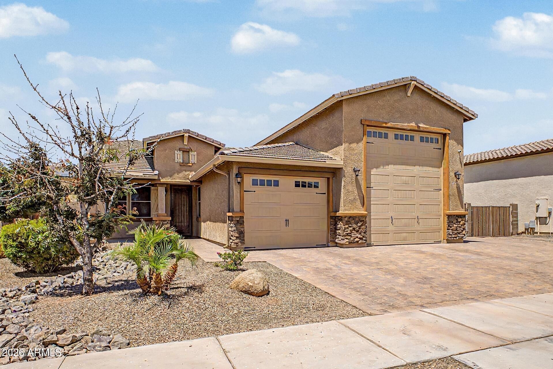 Louise Dr, Surprise, AZ 85387