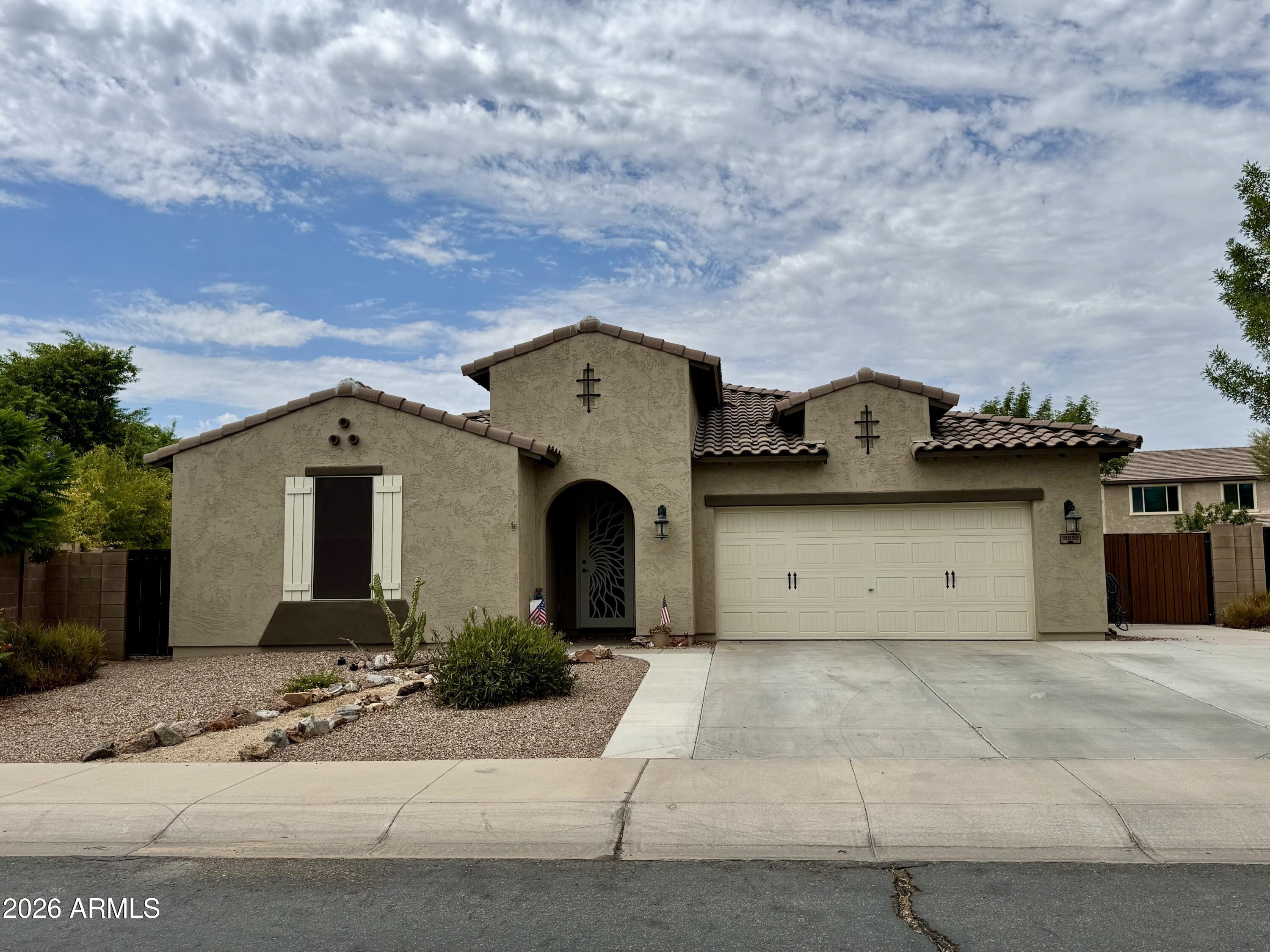 Montecito Ave, Goodyear, AZ 85395