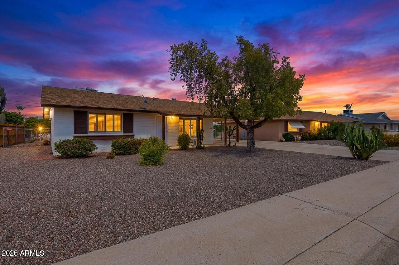 Canterbury Dr, Sun City, AZ 85351