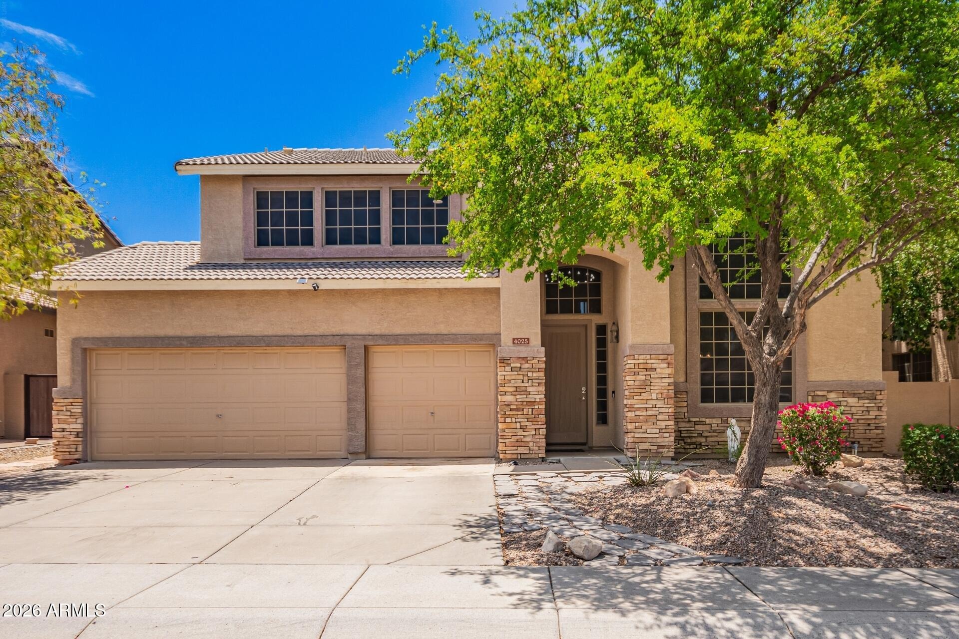 Paso Trl, Phoenix, AZ 85050