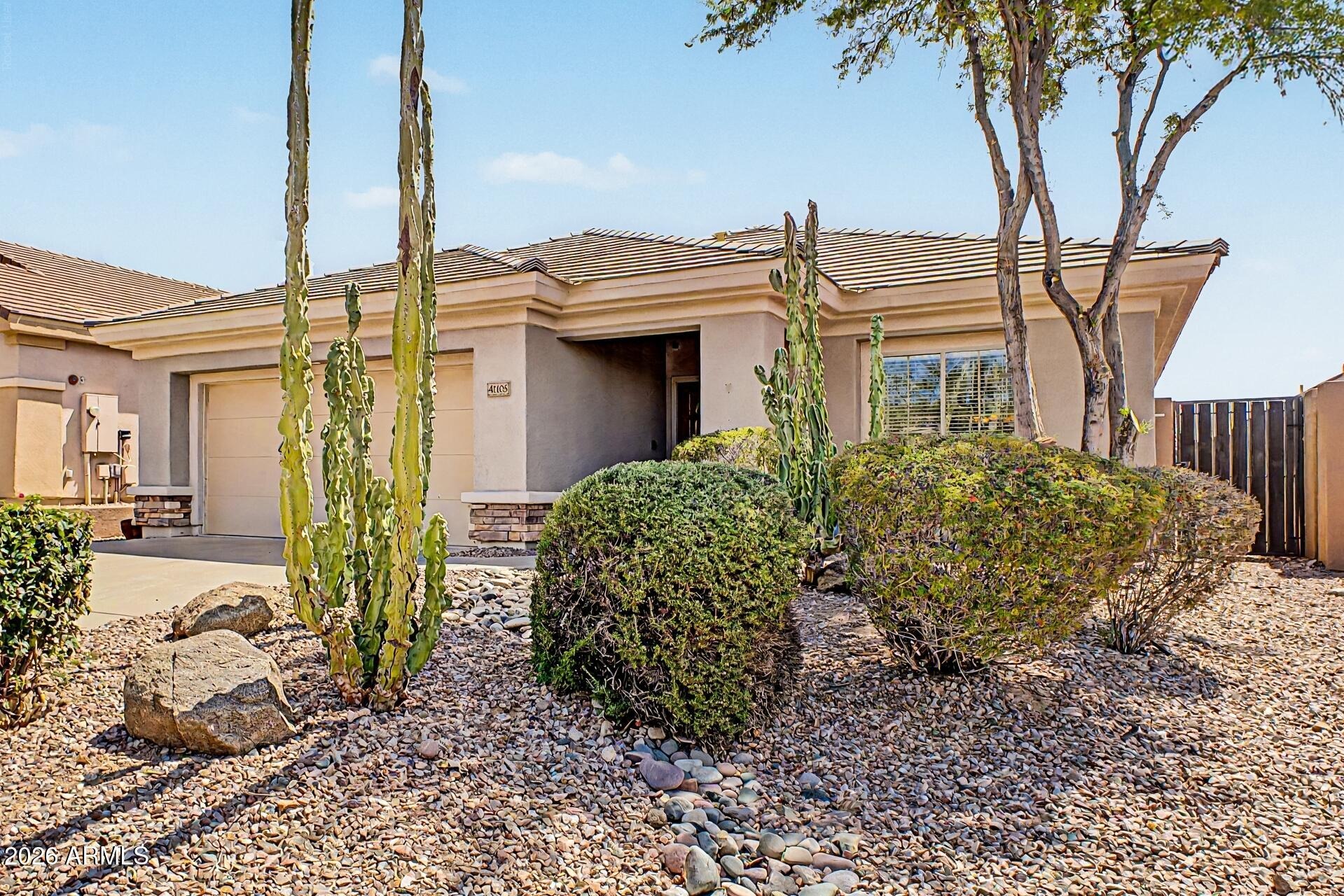 Prestancia Dr, Phoenix, AZ 85086