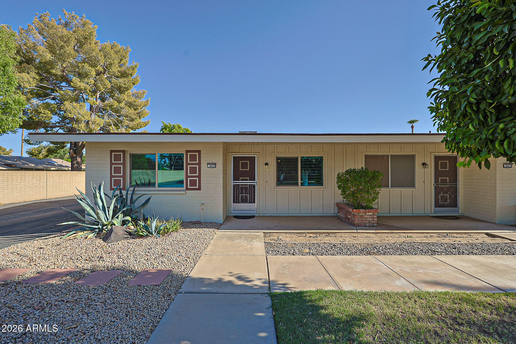 111th Ave, Sun City, AZ 85351
