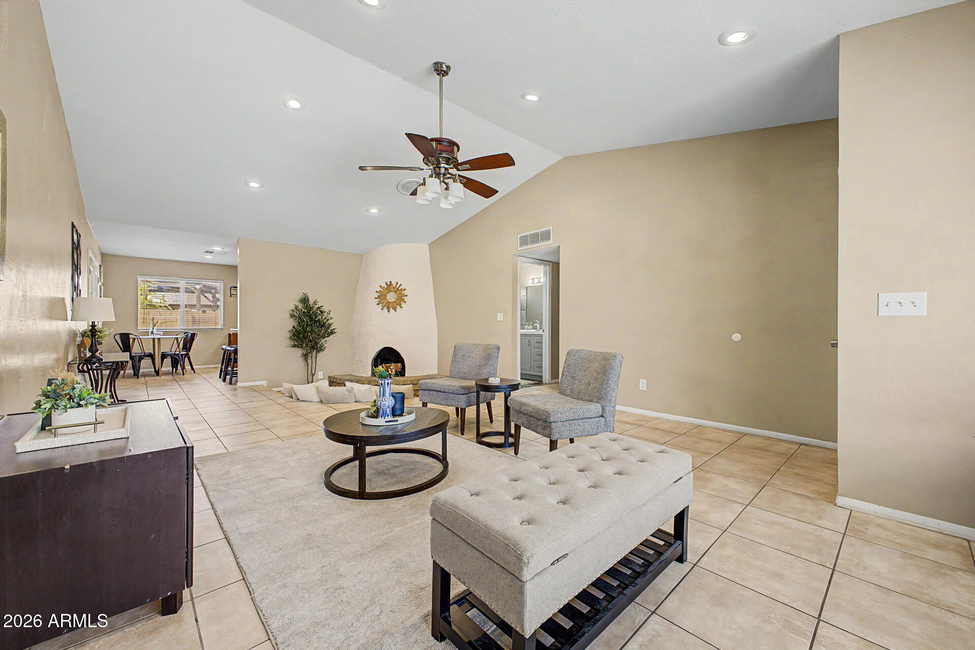 Annette Cir, Glendale, AZ 85308