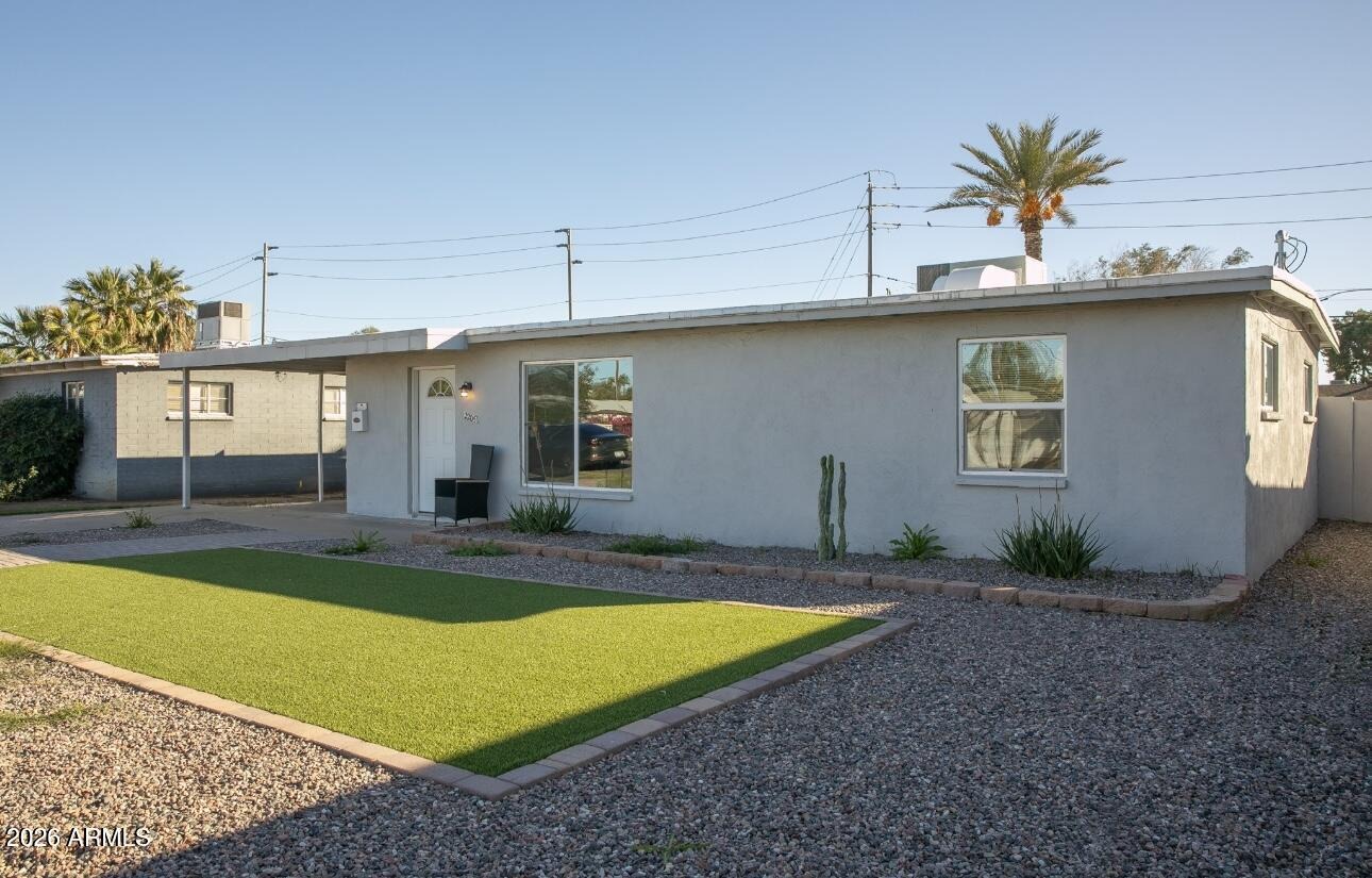 Cambridge Ave, Phoenix, AZ 85009