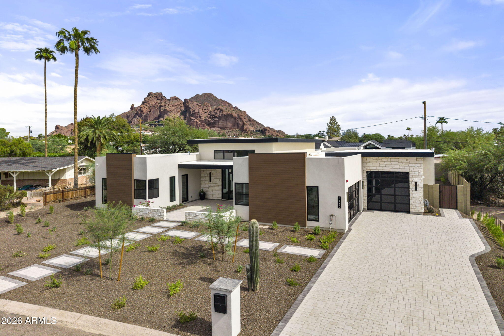 Saint Joseph Way, Phoenix, AZ 85018