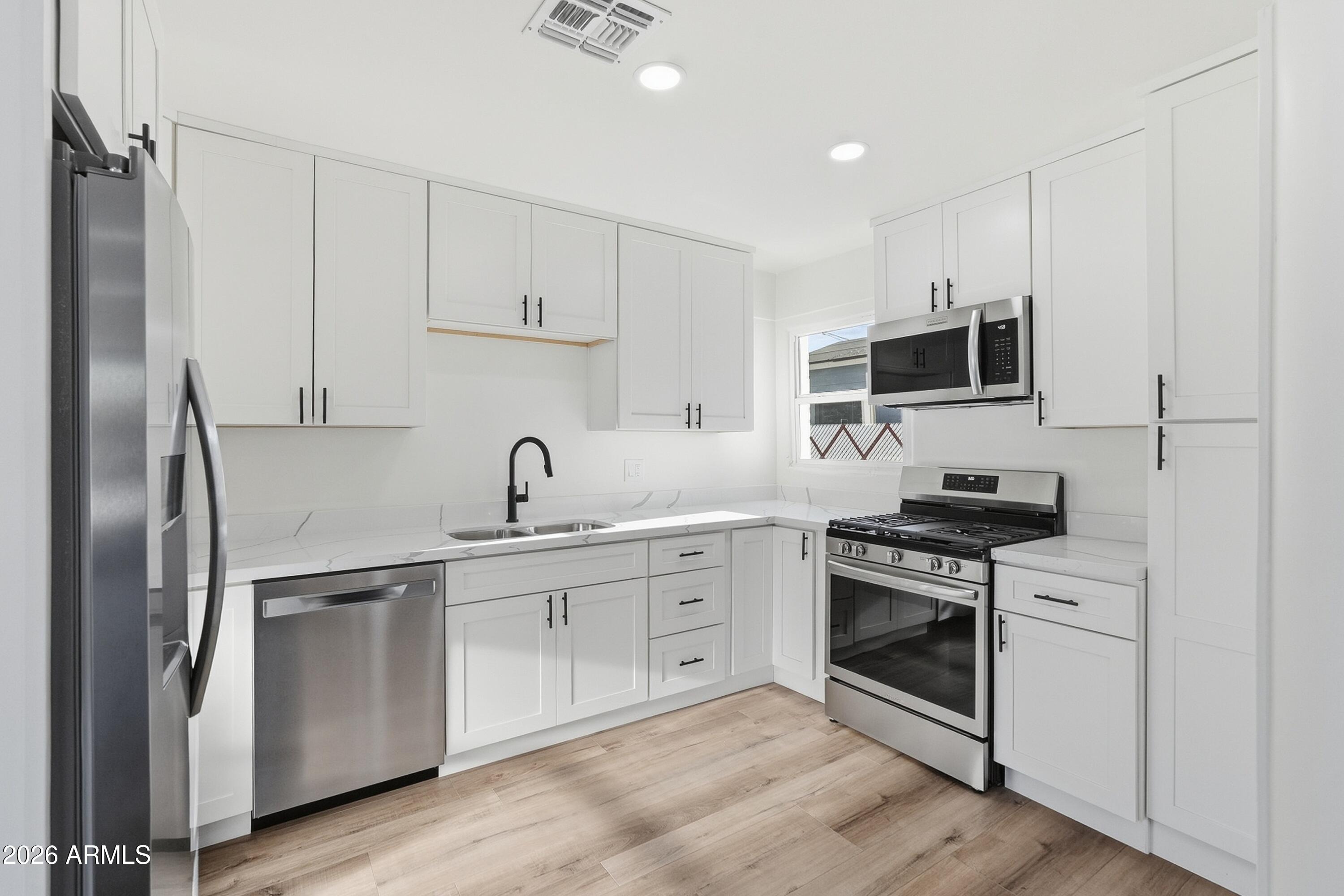 Campbell Ave, Phoenix, AZ 85015 #1