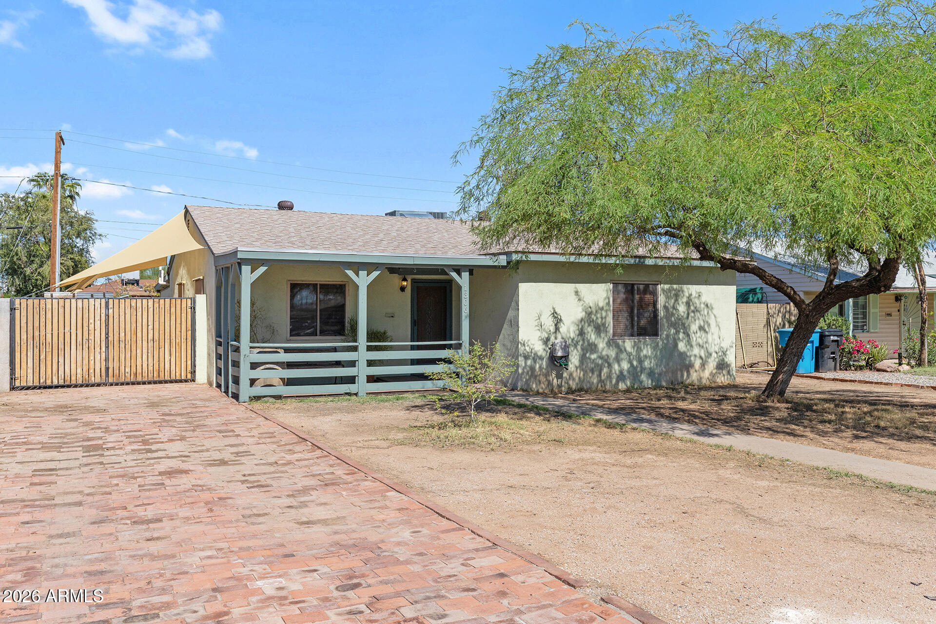 Clarendon Ave, Phoenix, AZ 85013