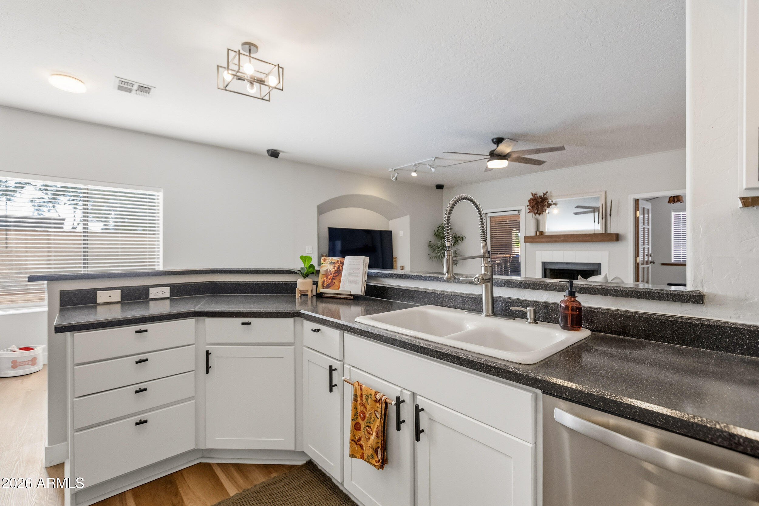 Greenway Cir, Mesa, AZ 85203 #1