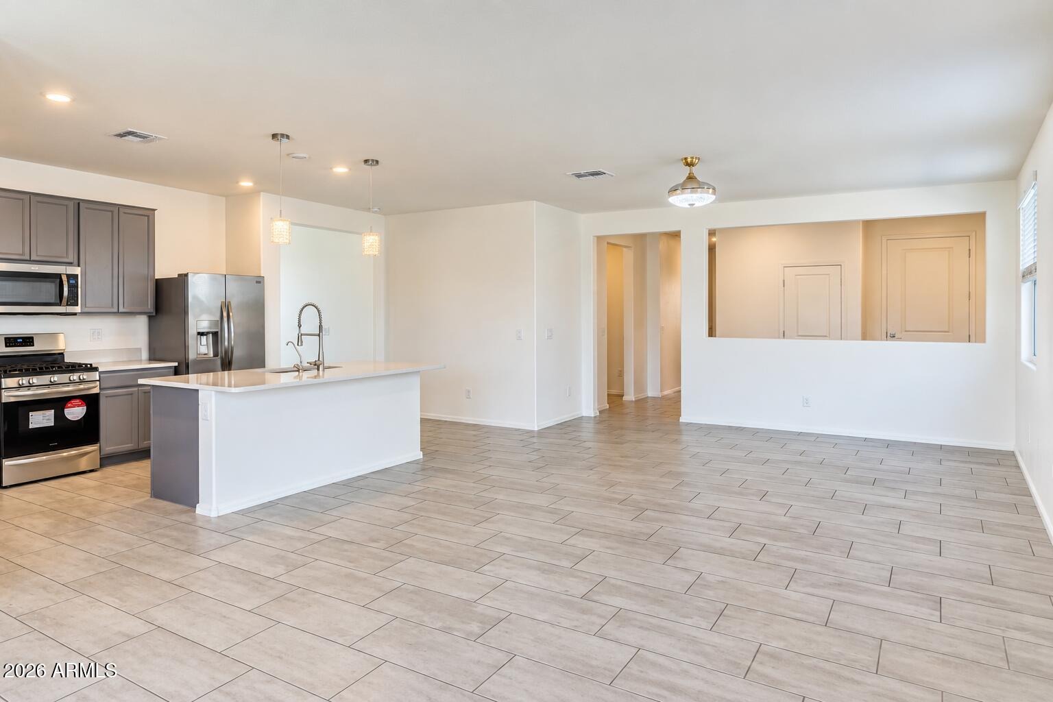 Kowalsky Ln, Phoenix, AZ 85041 #1