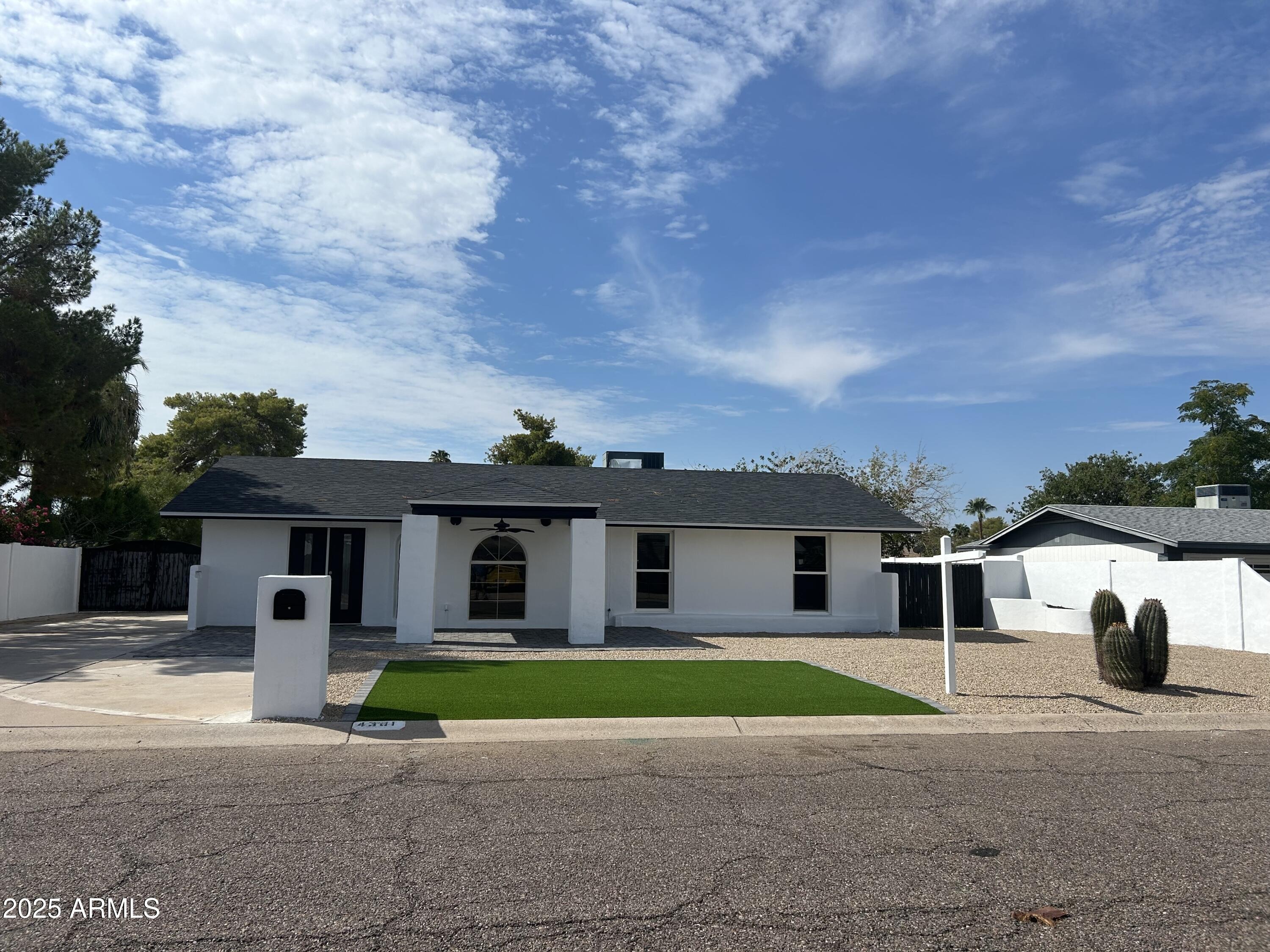 Bluefield Ave, Phoenix, AZ 85032