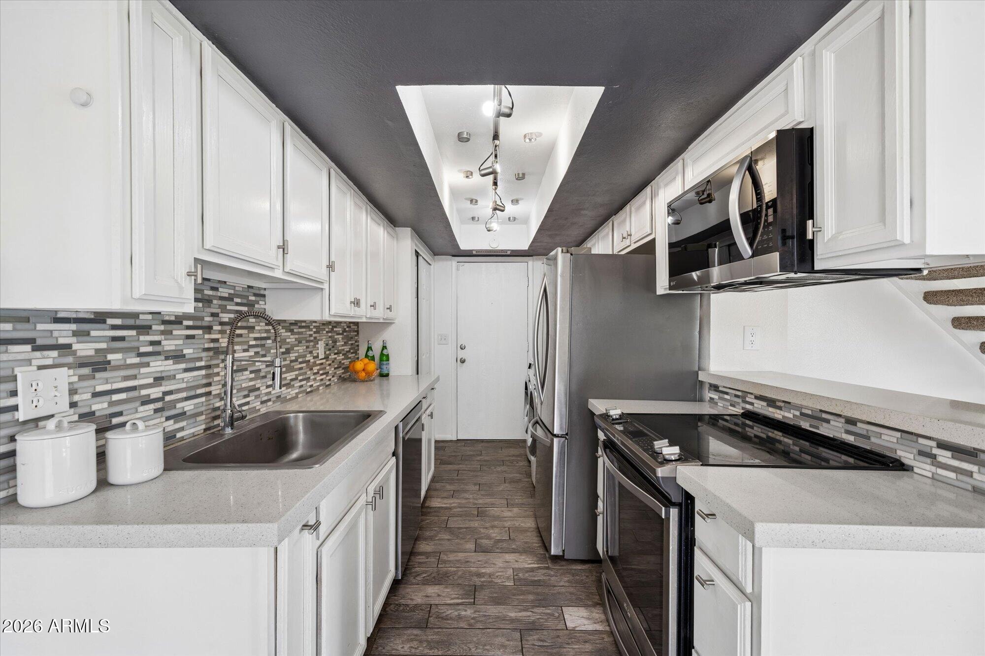 11th St, Phoenix, AZ 85020