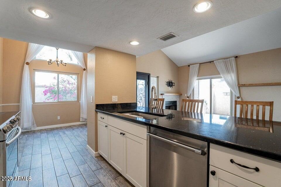 Lemon Tree Pl, Chandler, AZ 85224 #1