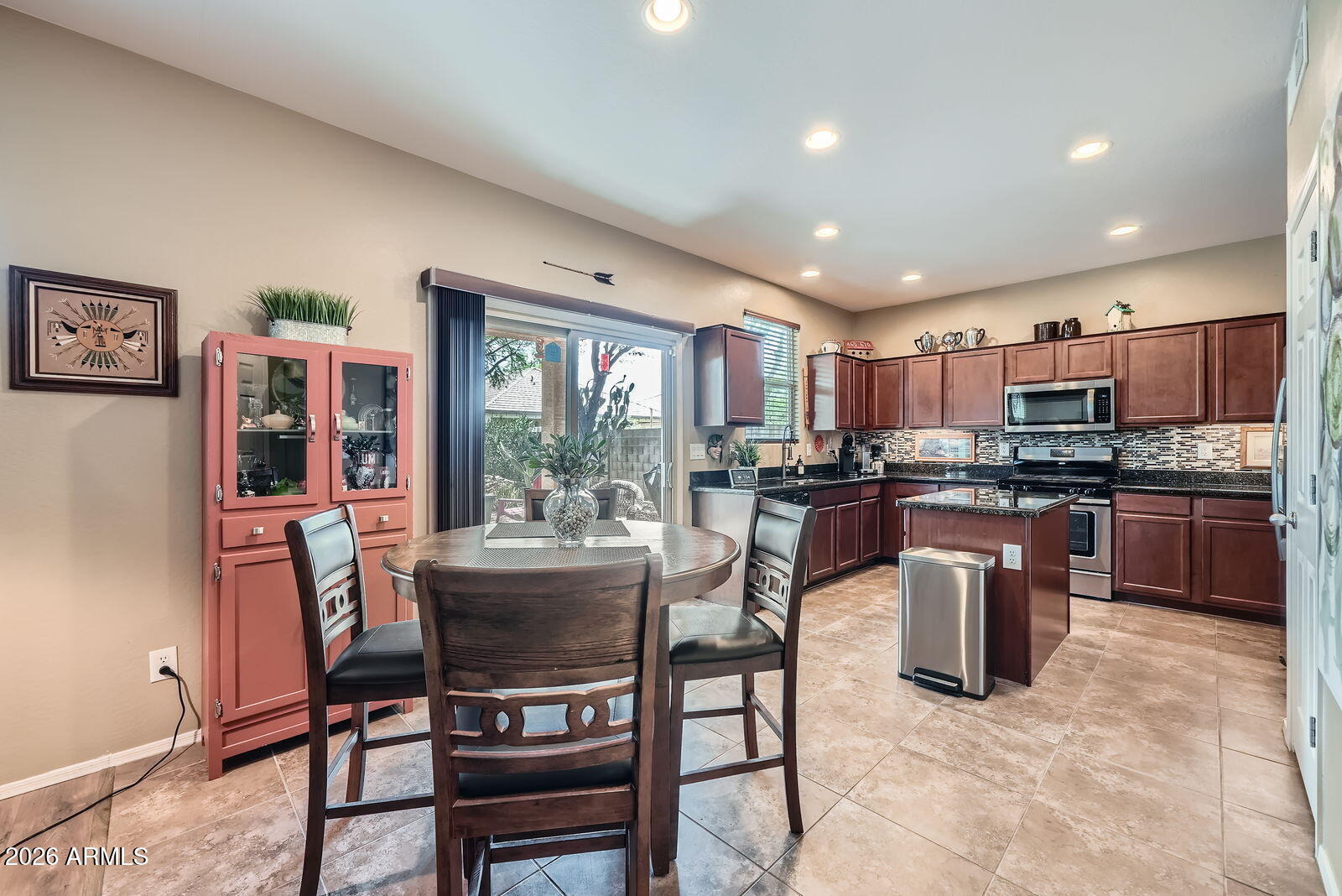 Alicia Dr, Phoenix, AZ 85041 #1