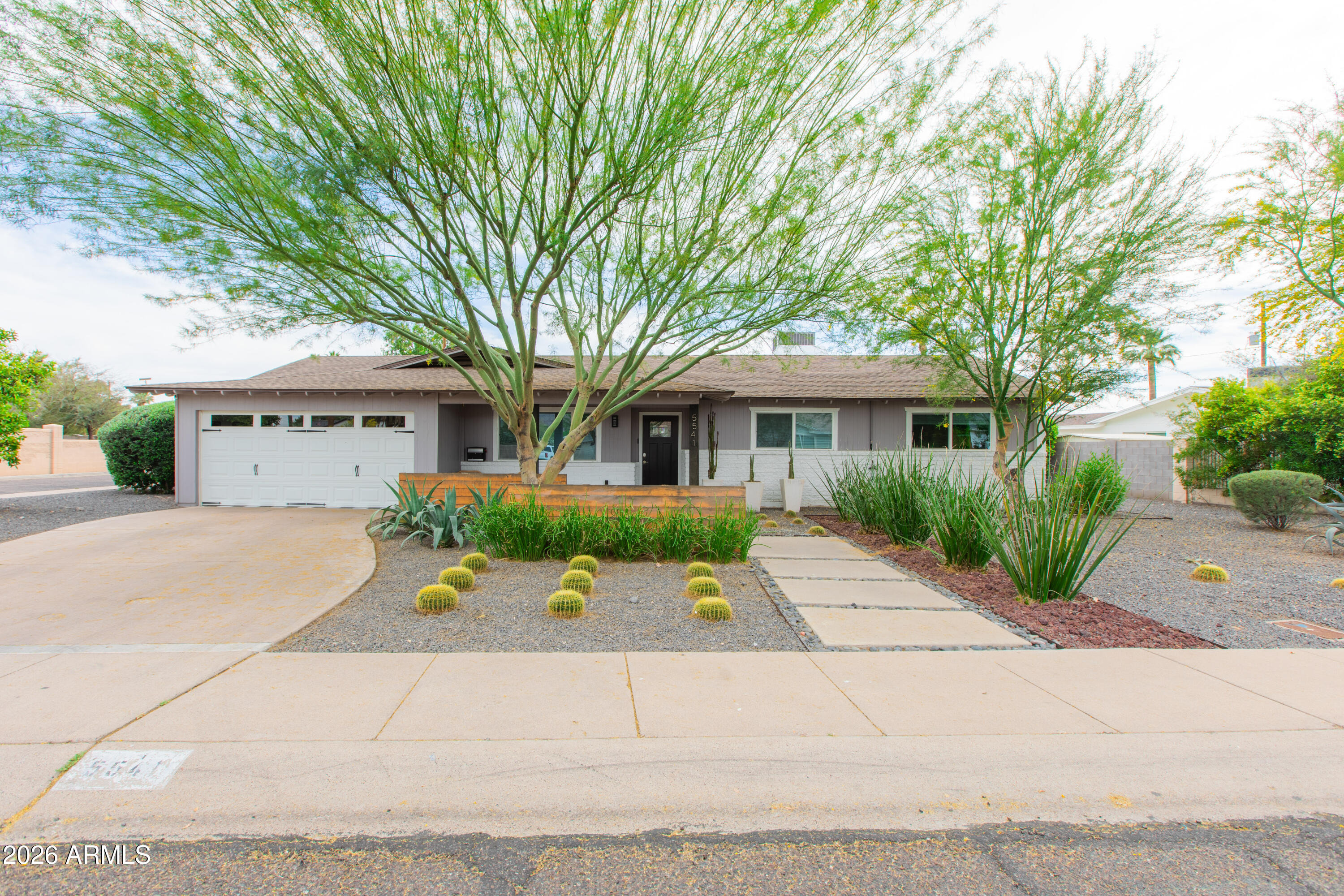 Cheery Lynn Rd, Phoenix, AZ 85018