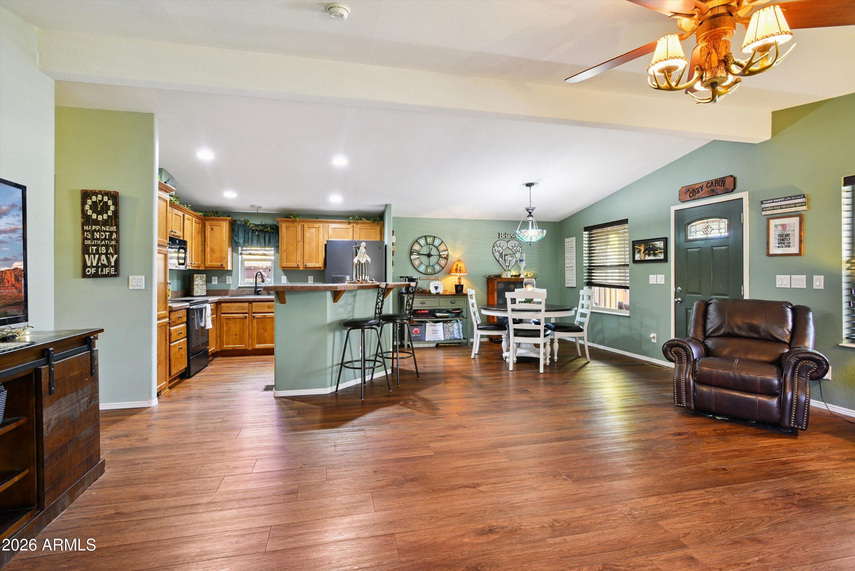 Caribou Rd, Munds Park, AZ 86017