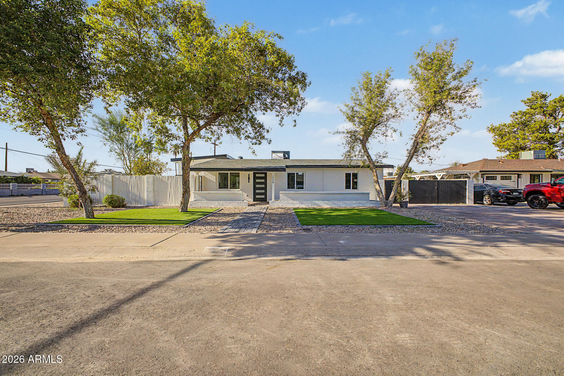 Catalina Dr, Phoenix, AZ 85015