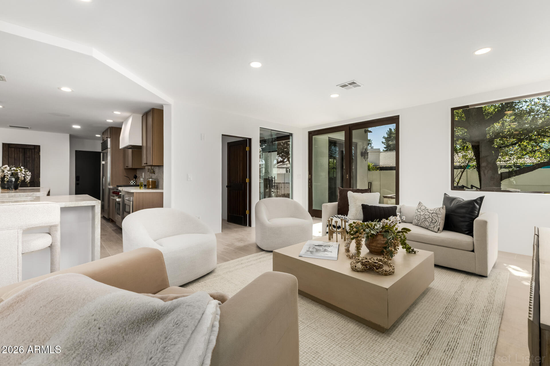 Bala Dr, Tempe, AZ 85284 #1