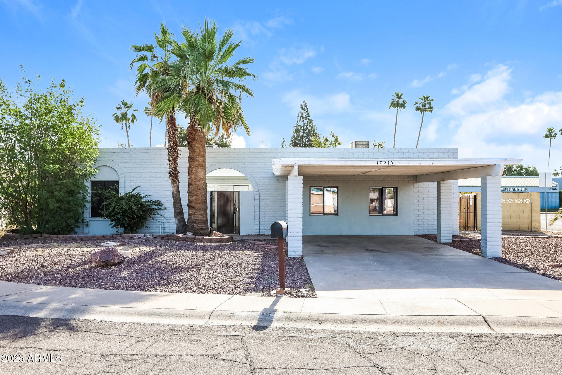 35th Dr, Phoenix, AZ 85051