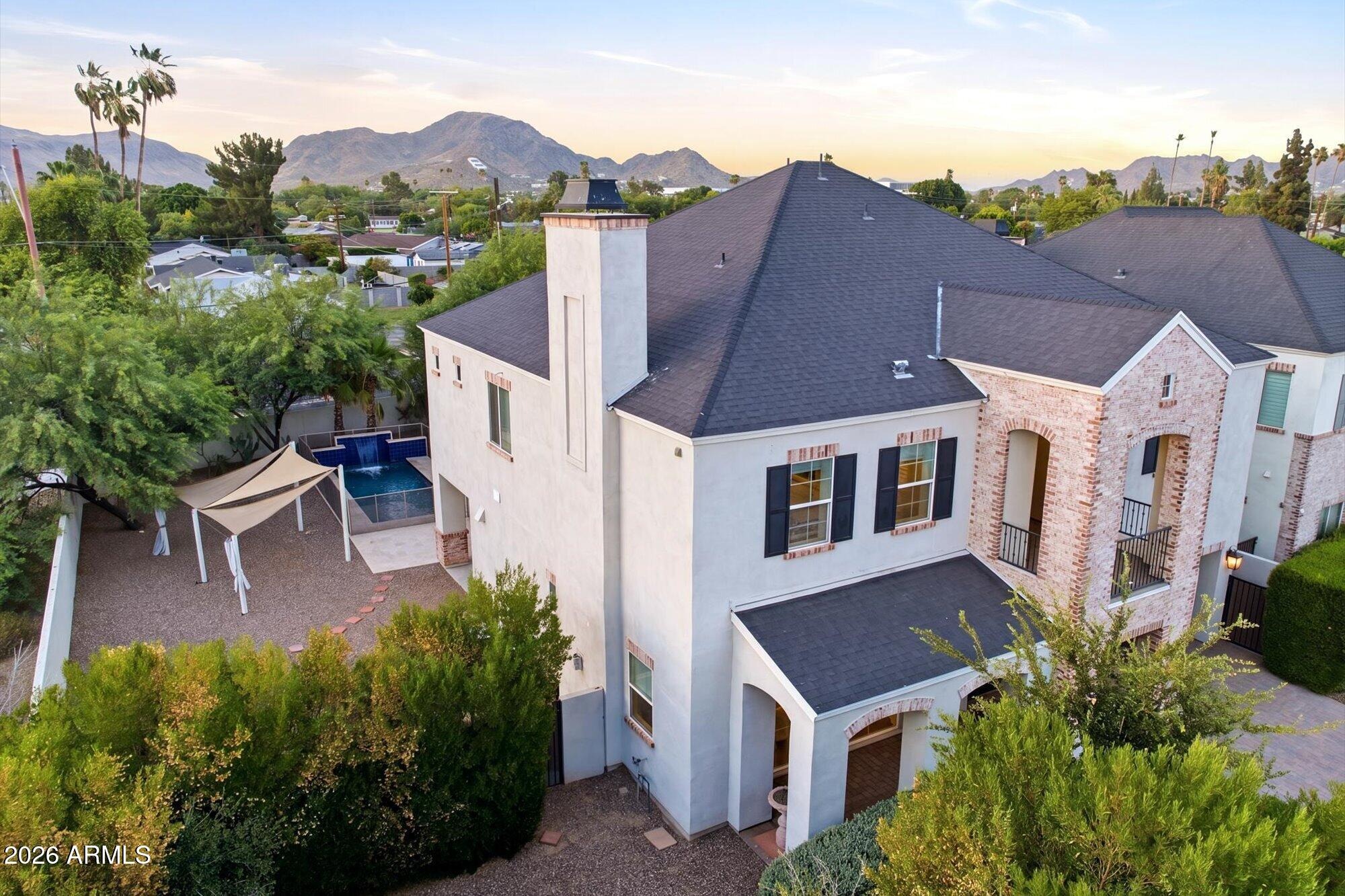 Echo Ln, Phoenix, AZ 85021
