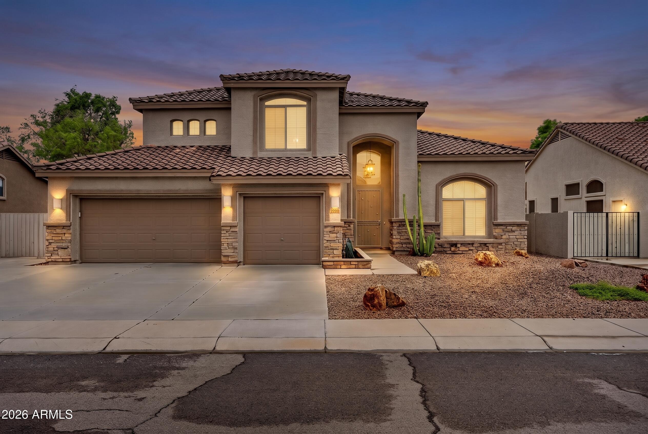 Melinda Ln, Glendale, AZ 85308