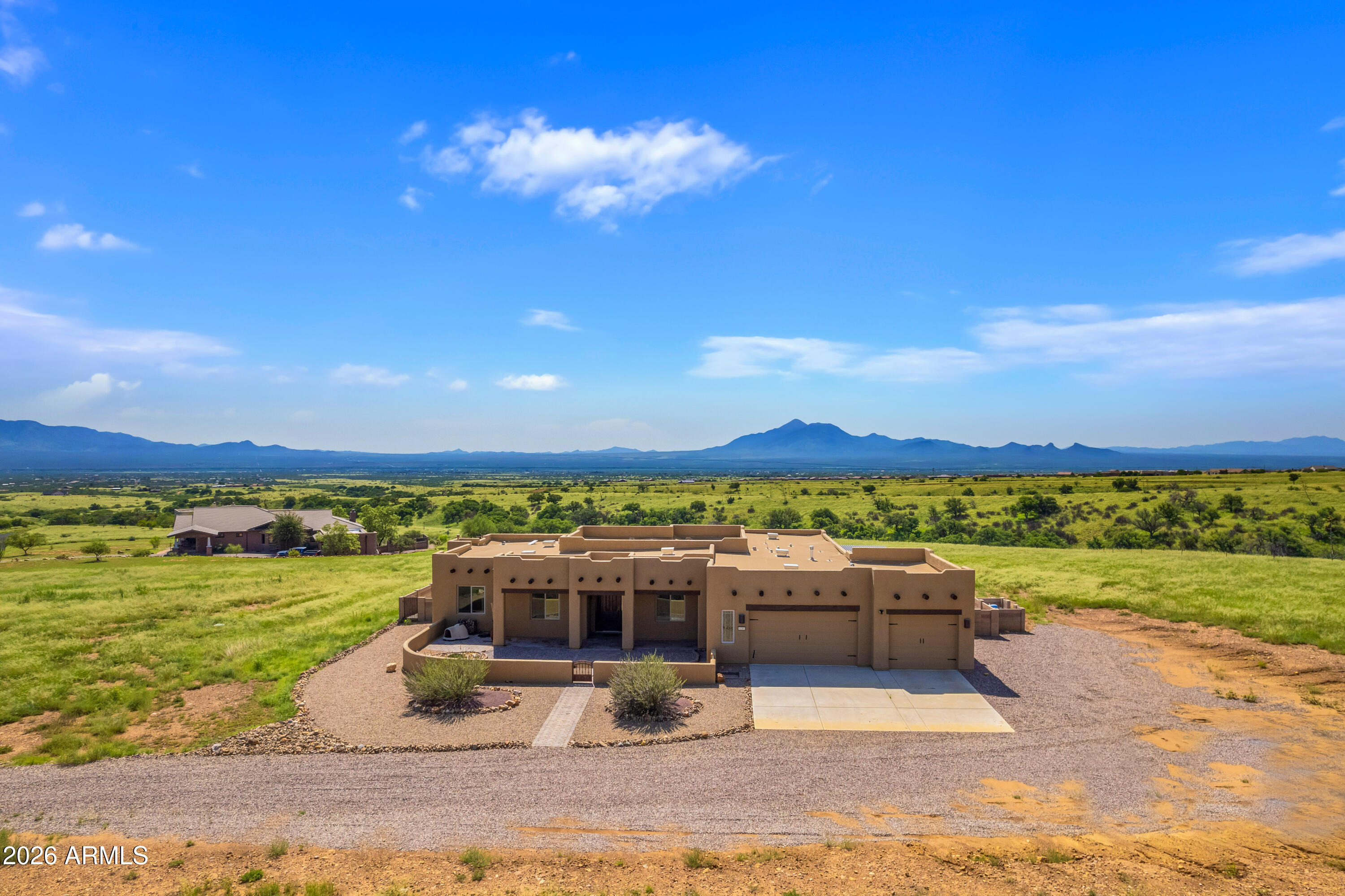 Darley Dr, Hereford, AZ 85615