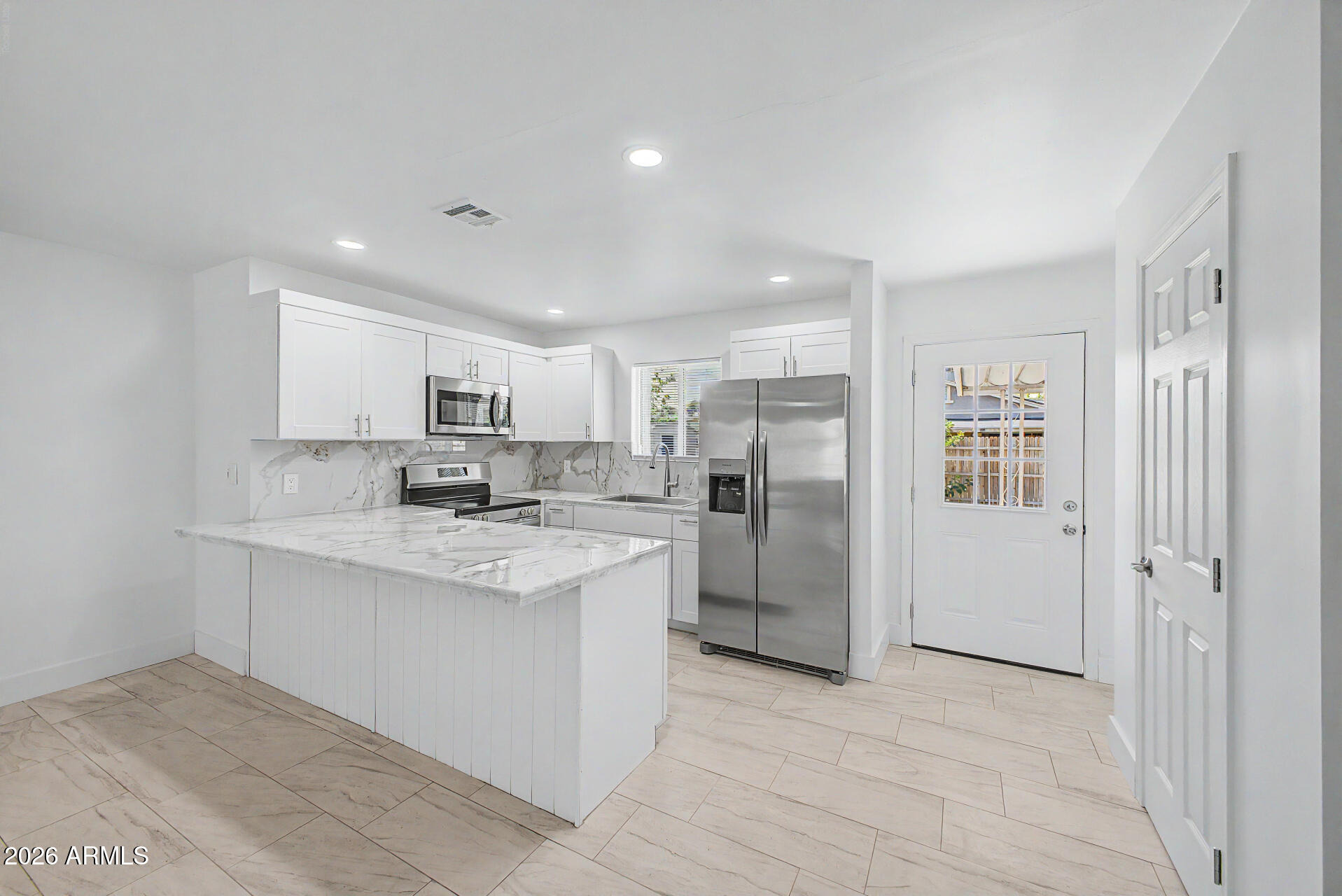 Port Au Prince Ln, Phoenix, AZ 85053