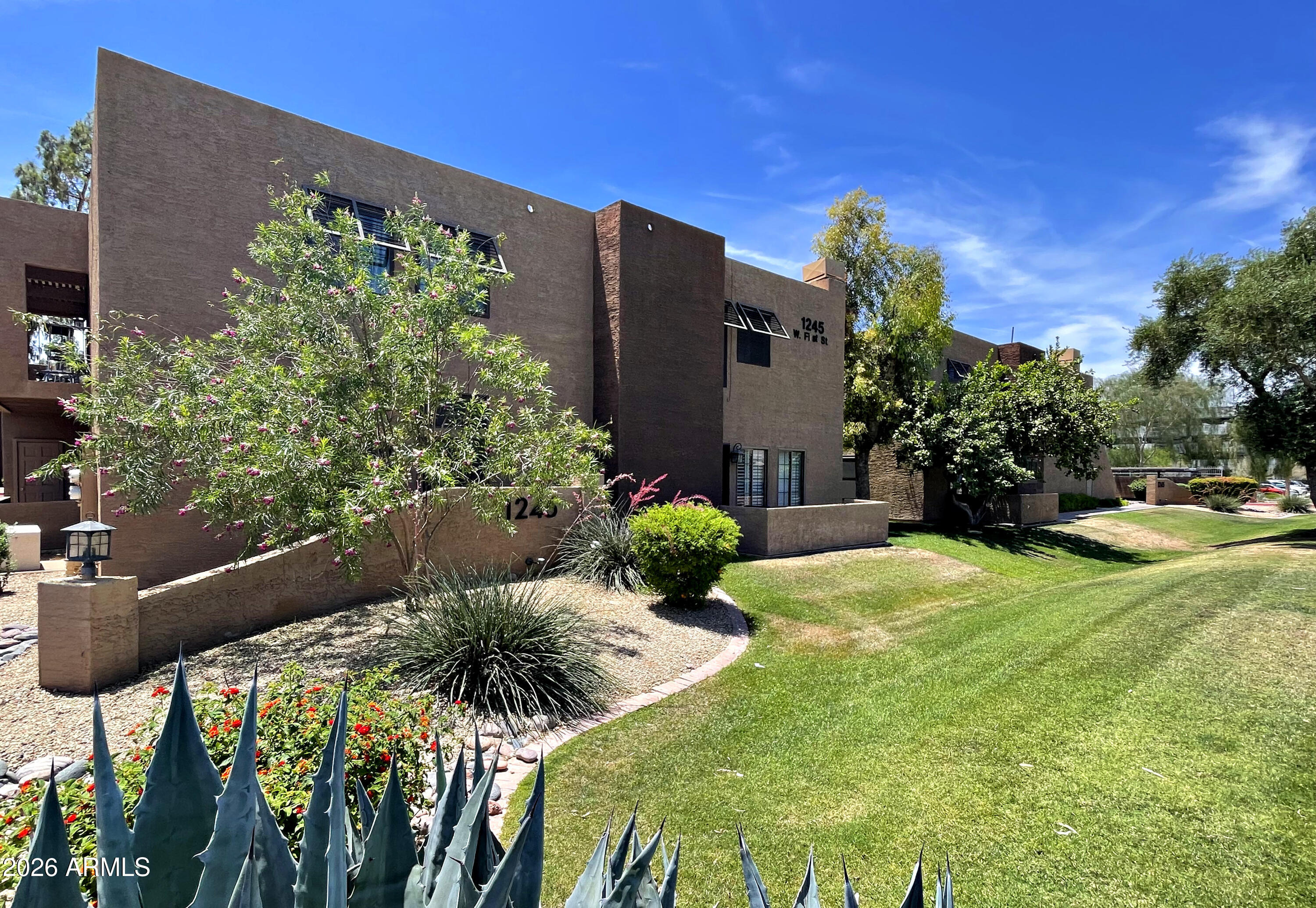 1st St, Tempe, AZ 85281